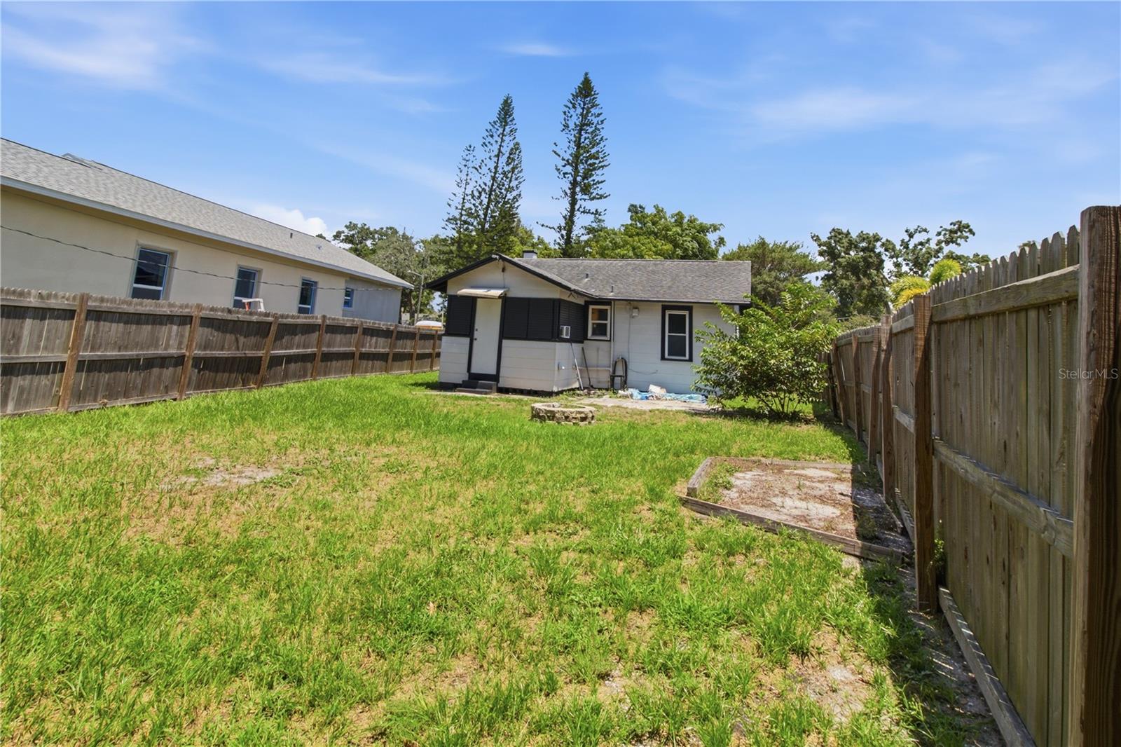 5552 CRISSMAN DR N — photo 31