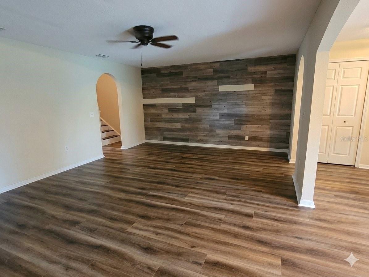 9863 ASHBURN LAKE DR — photo 5