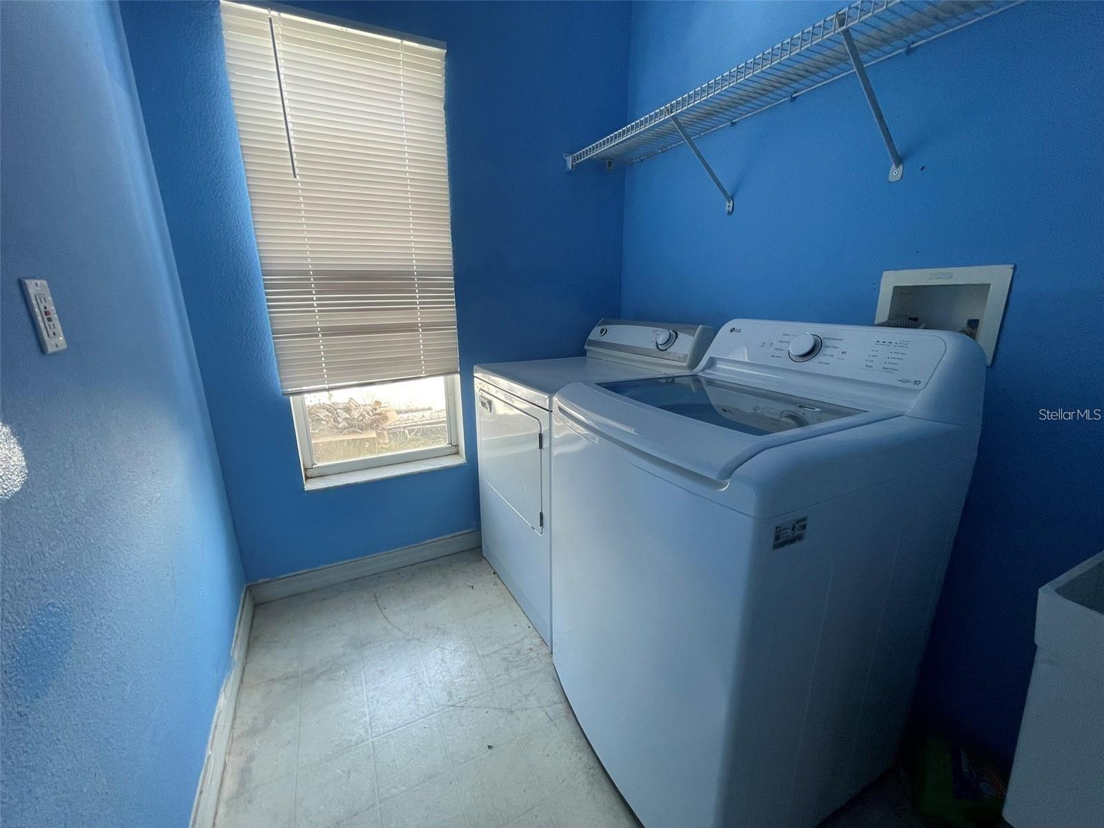 10127 BARNETT LOOP — photo 22