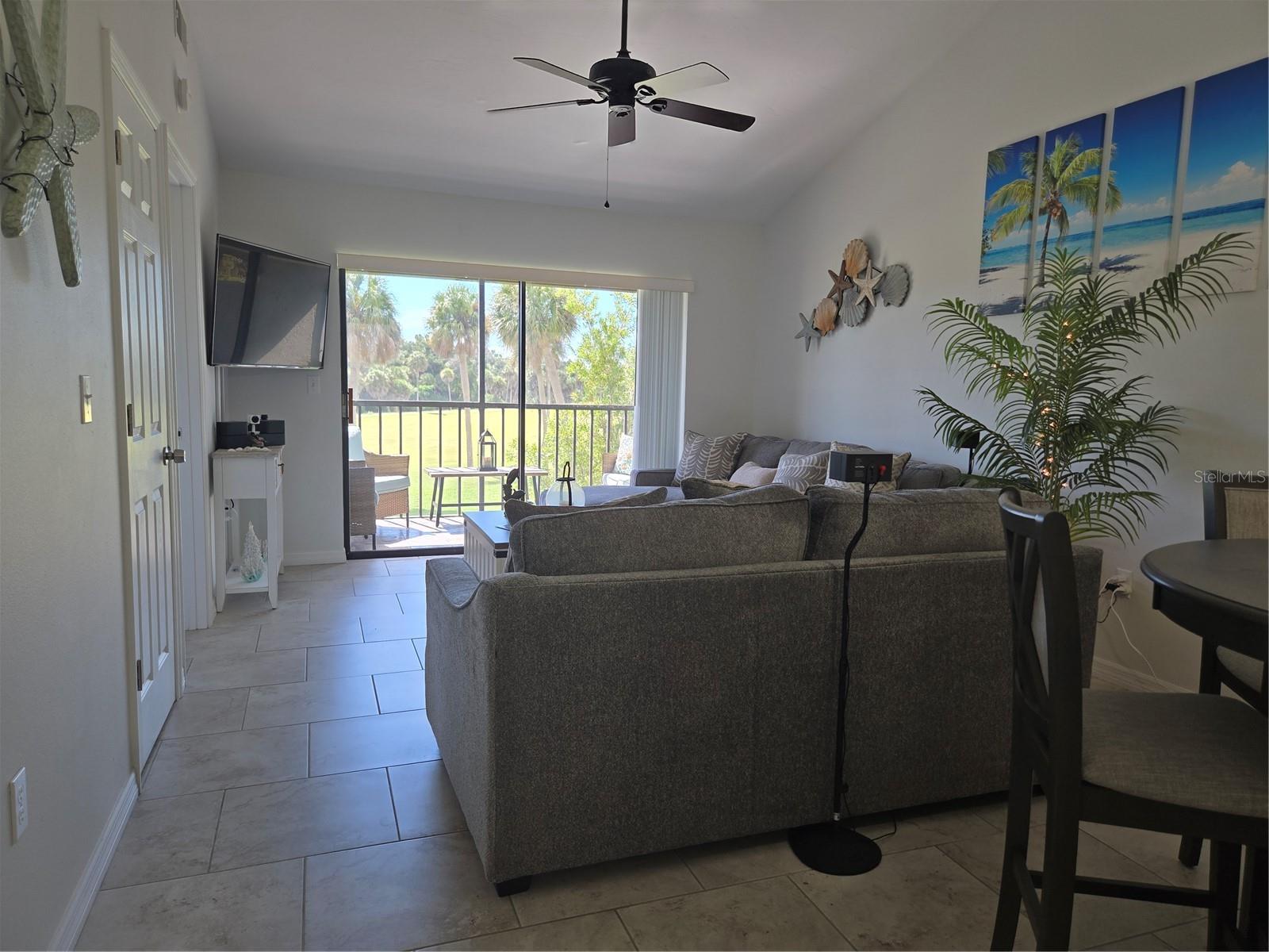 927 CAPRI ISLES BLVD #10 — photo 4