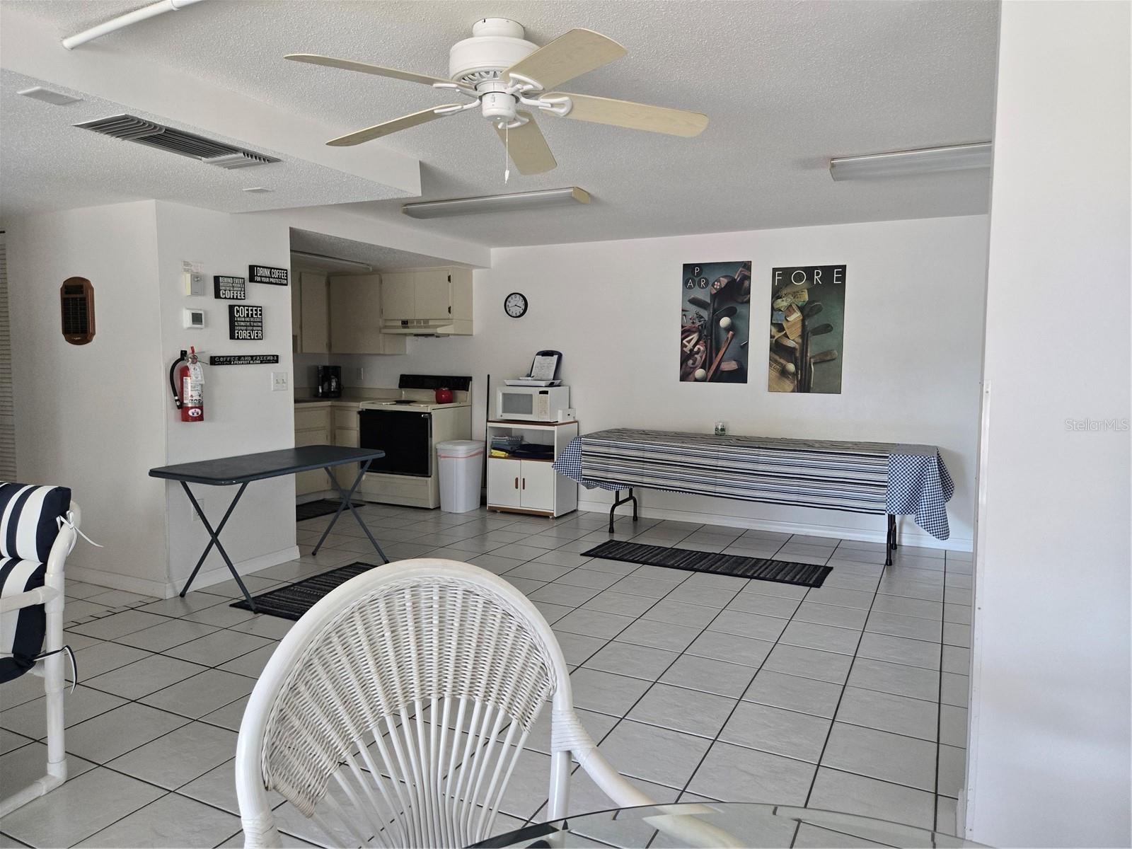 927 CAPRI ISLES BLVD #10 — photo 52