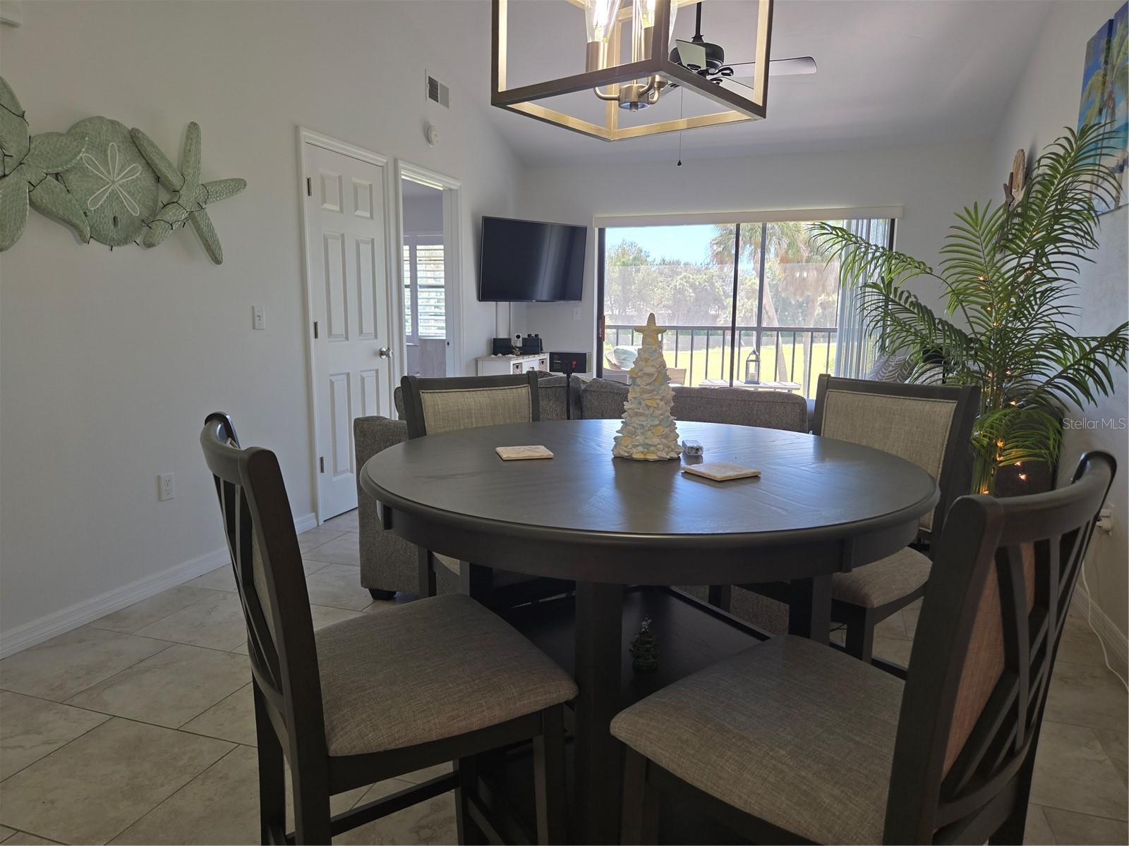 927 CAPRI ISLES BLVD #10 — photo 10