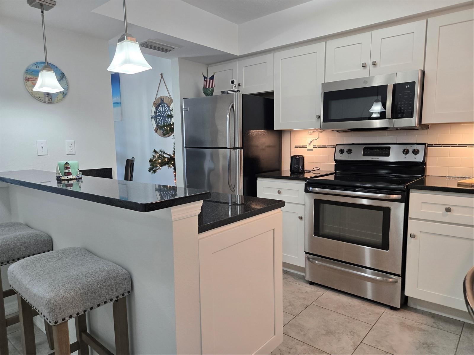 927 CAPRI ISLES BLVD #10 — photo 17