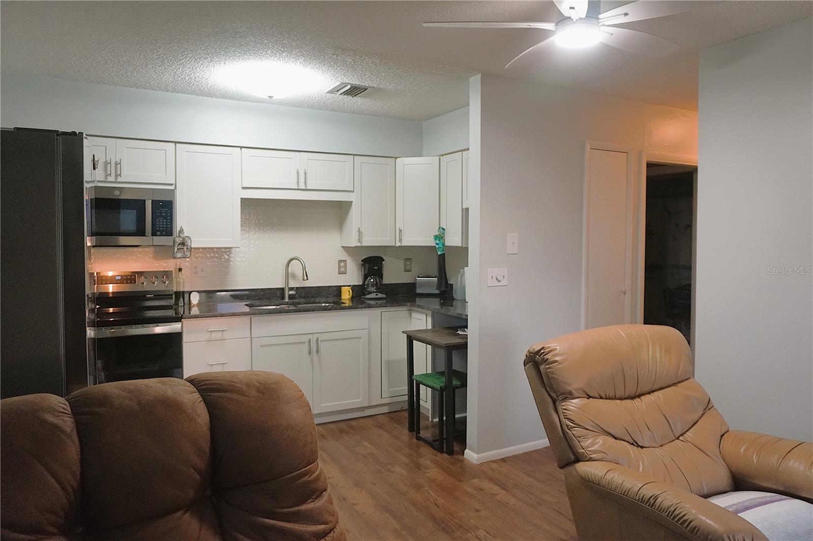 4337 TAHITIAN GARDENS CIR #E — photo 12