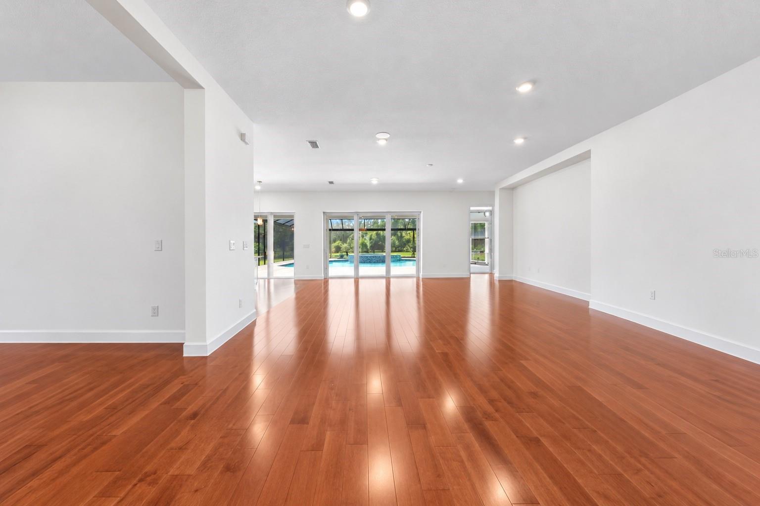 15416 SAN LAZZARO AVE — photo 10