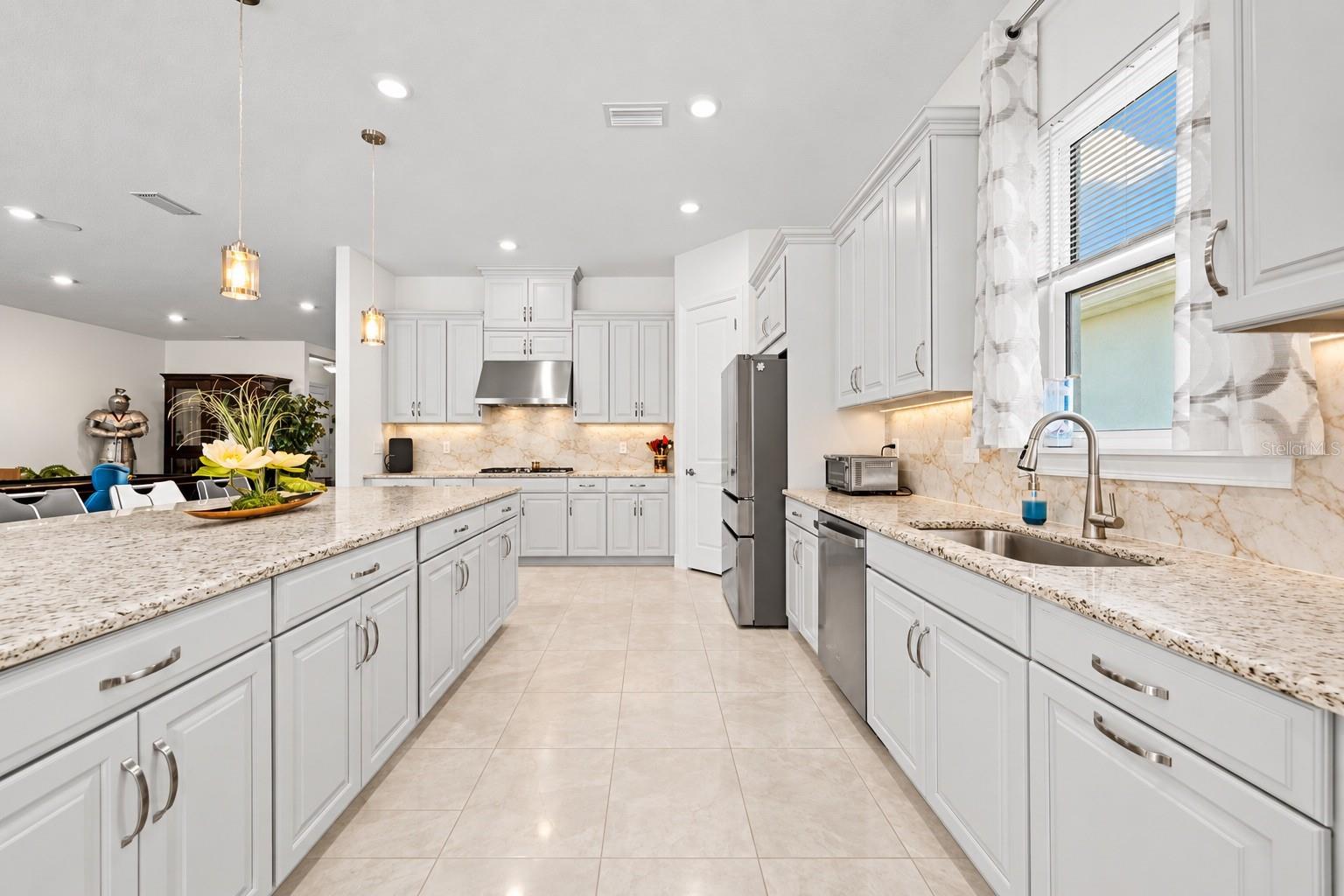 15416 SAN LAZZARO AVE — photo 21