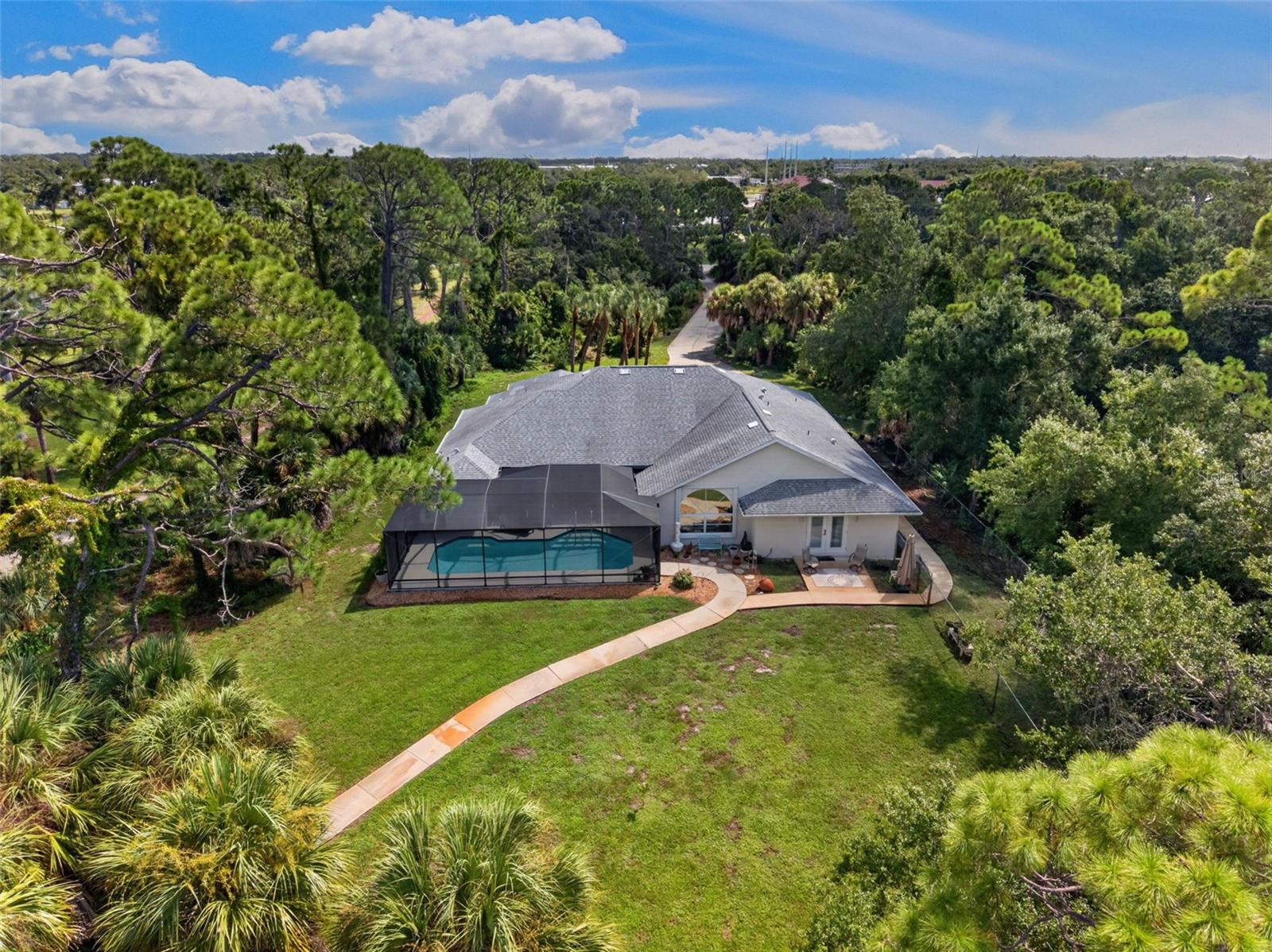150 N OXFORD DR — photo 88