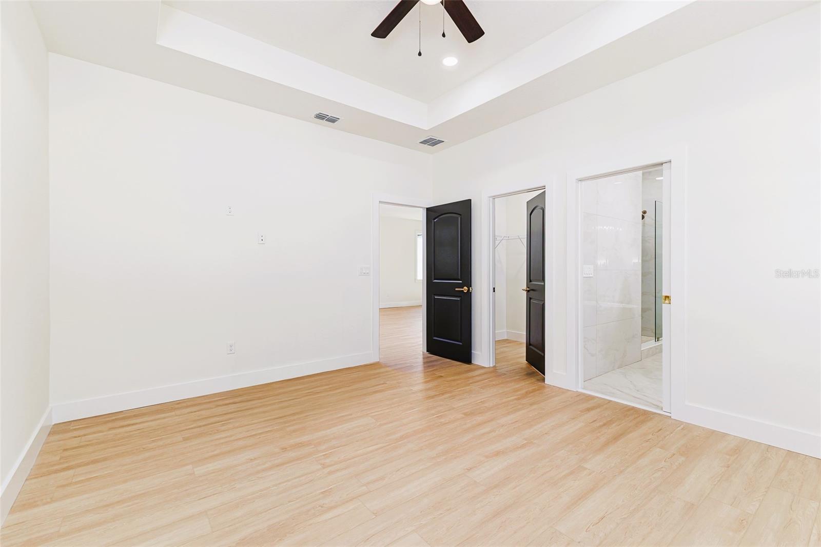 7907 N GREENWOOD AVE — photo 43