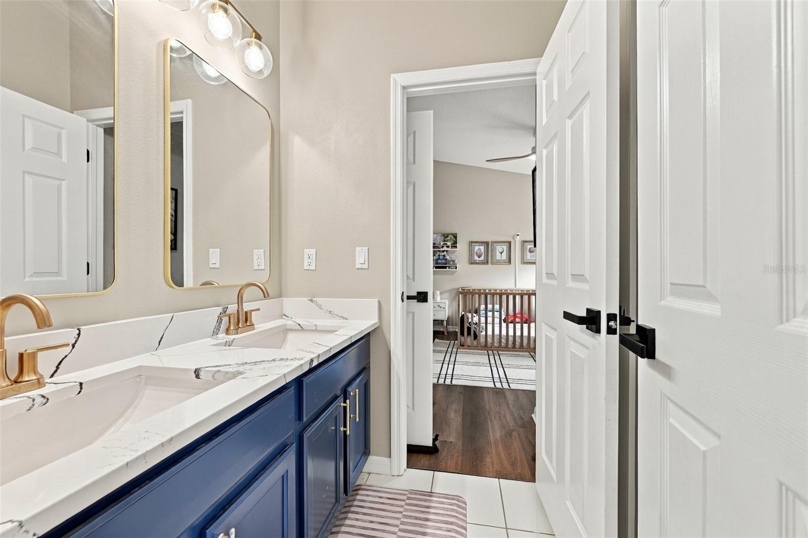 6315 BRIDGEVISTA DR — photo 33