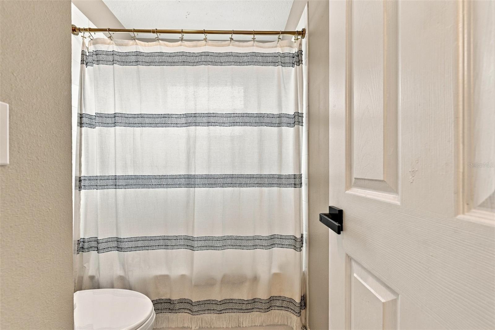 6315 BRIDGEVISTA DR — photo 34