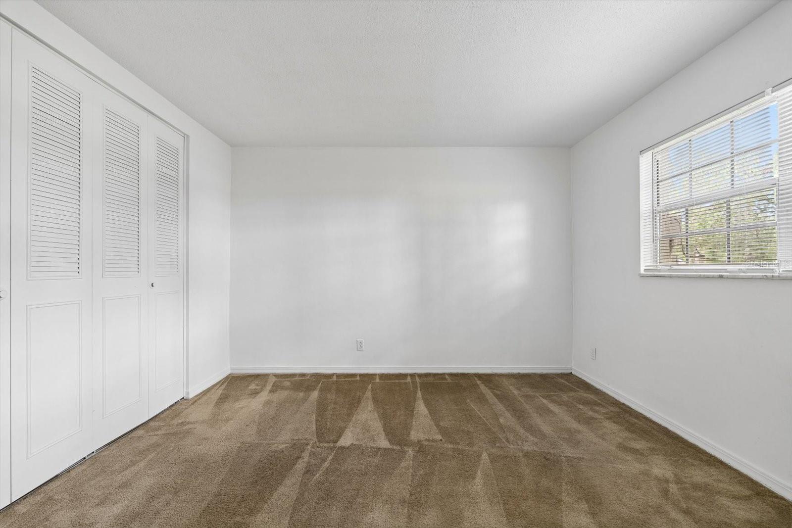 43 COUNTRY CLUB DR — photo 27