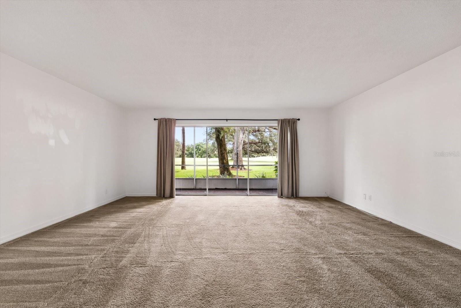 43 COUNTRY CLUB DR — photo 6