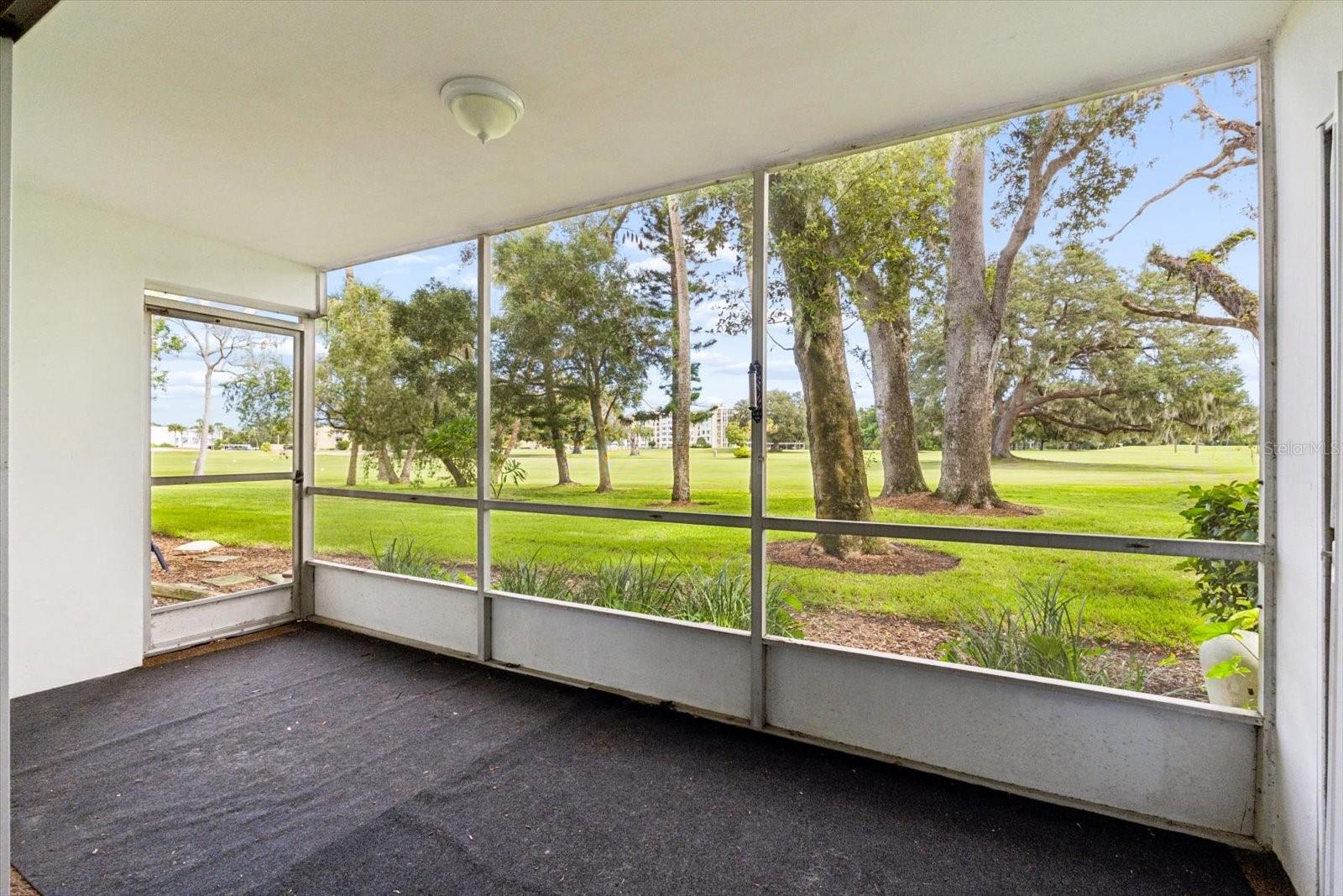 43 COUNTRY CLUB DR — photo 11