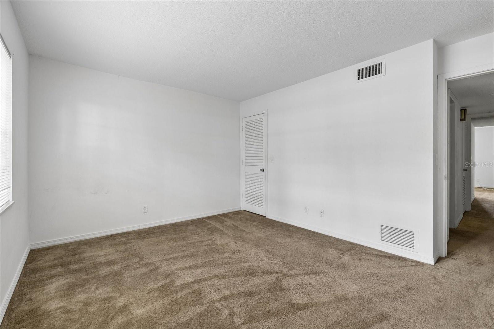 43 COUNTRY CLUB DR — photo 21