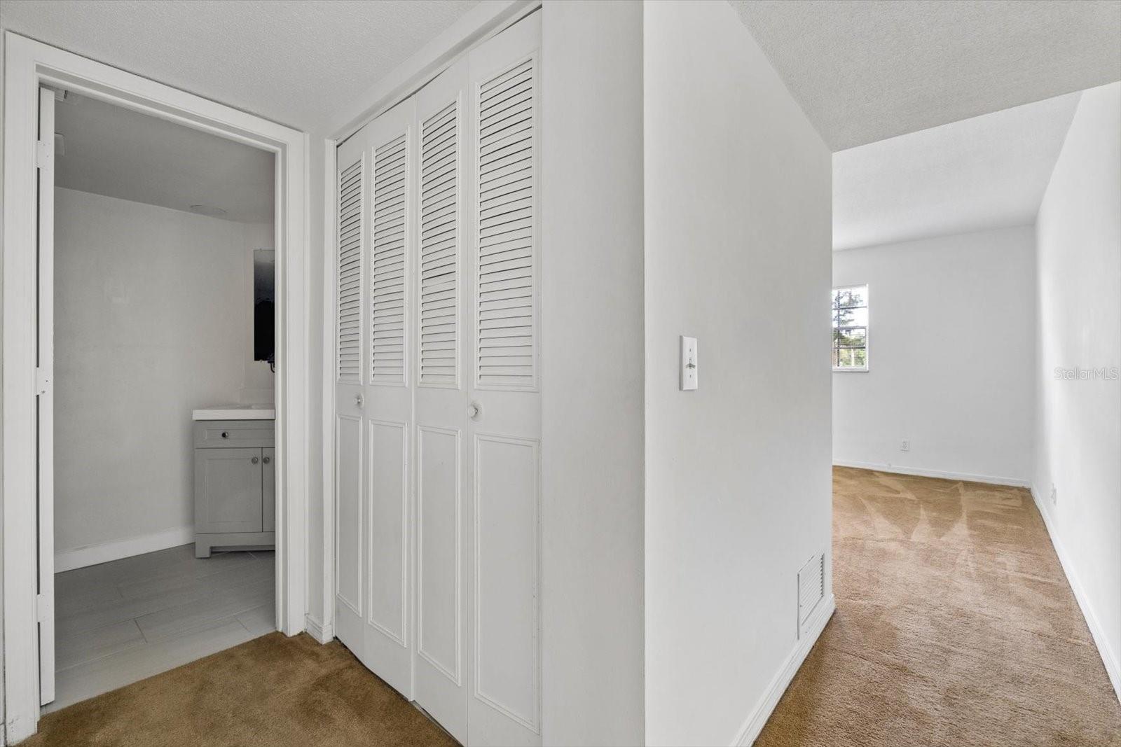 43 COUNTRY CLUB DR — photo 29