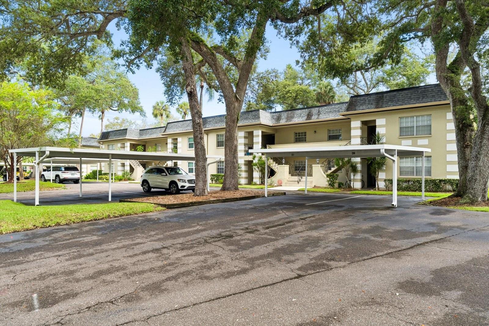 43 COUNTRY CLUB DR — photo 50