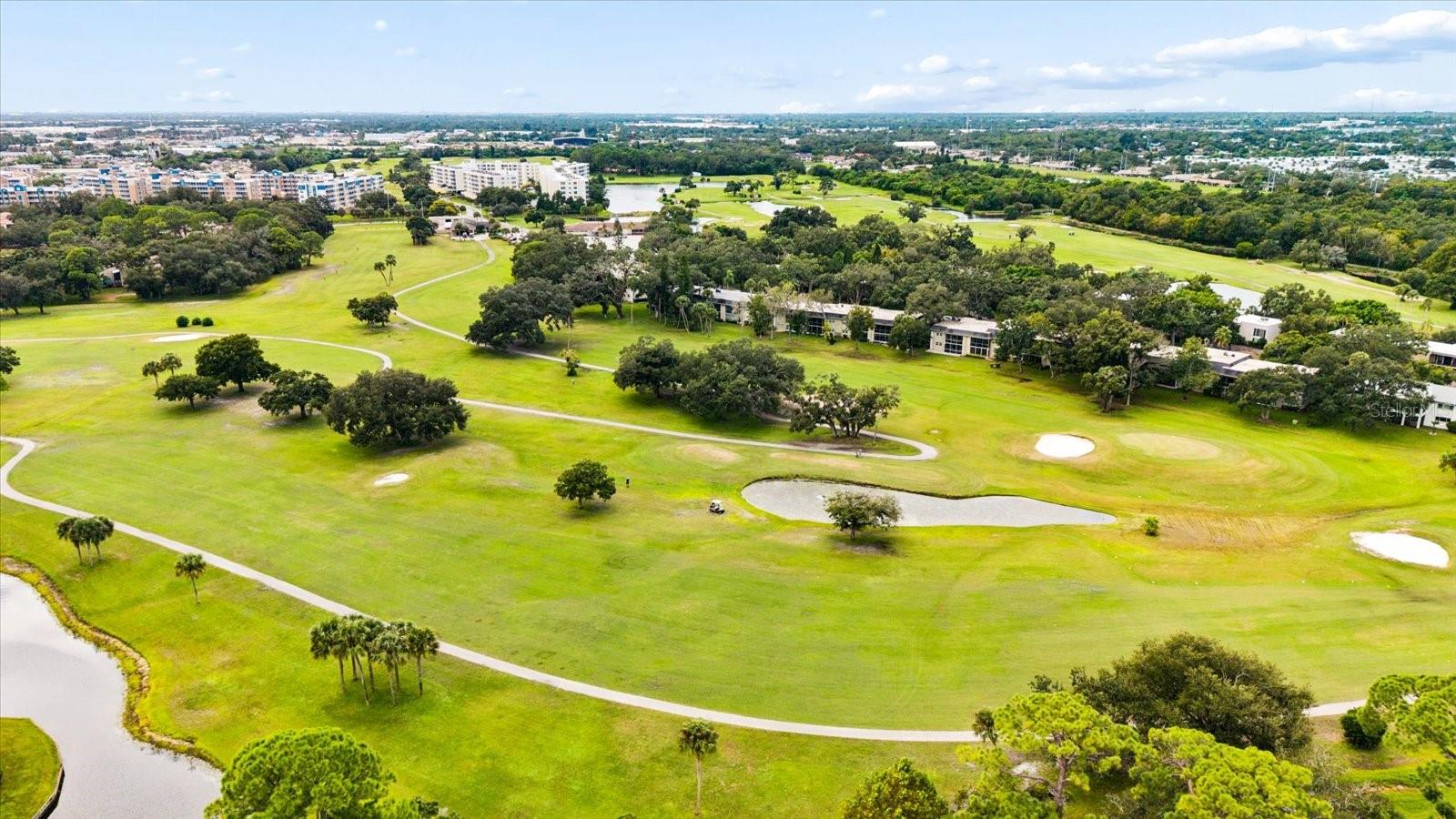 43 COUNTRY CLUB DR — photo 47