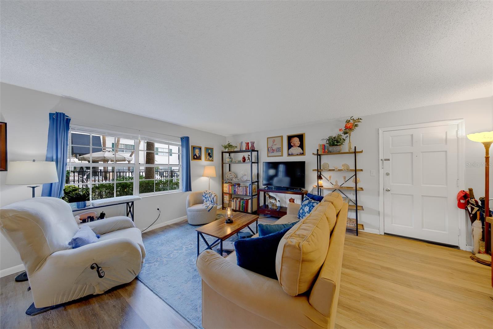 4325 AEGEAN DR #130B — photo 4