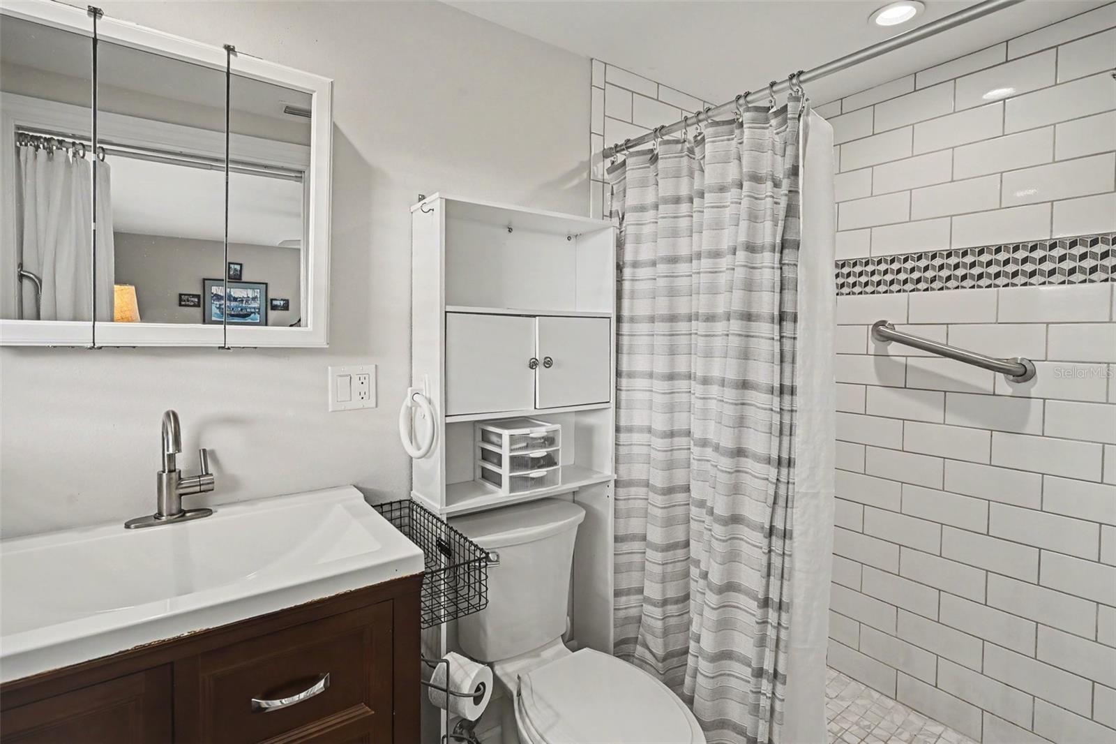 412 REDWOOD RD — photo 14