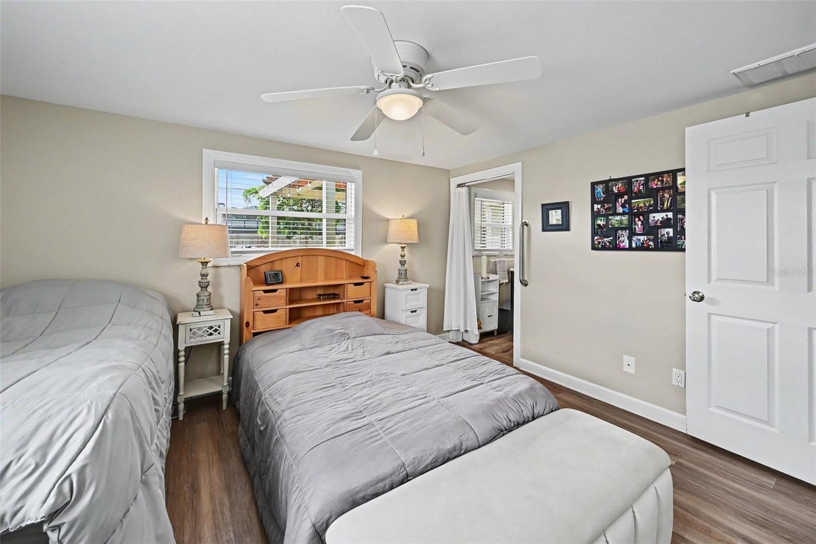 412 REDWOOD RD — photo 13