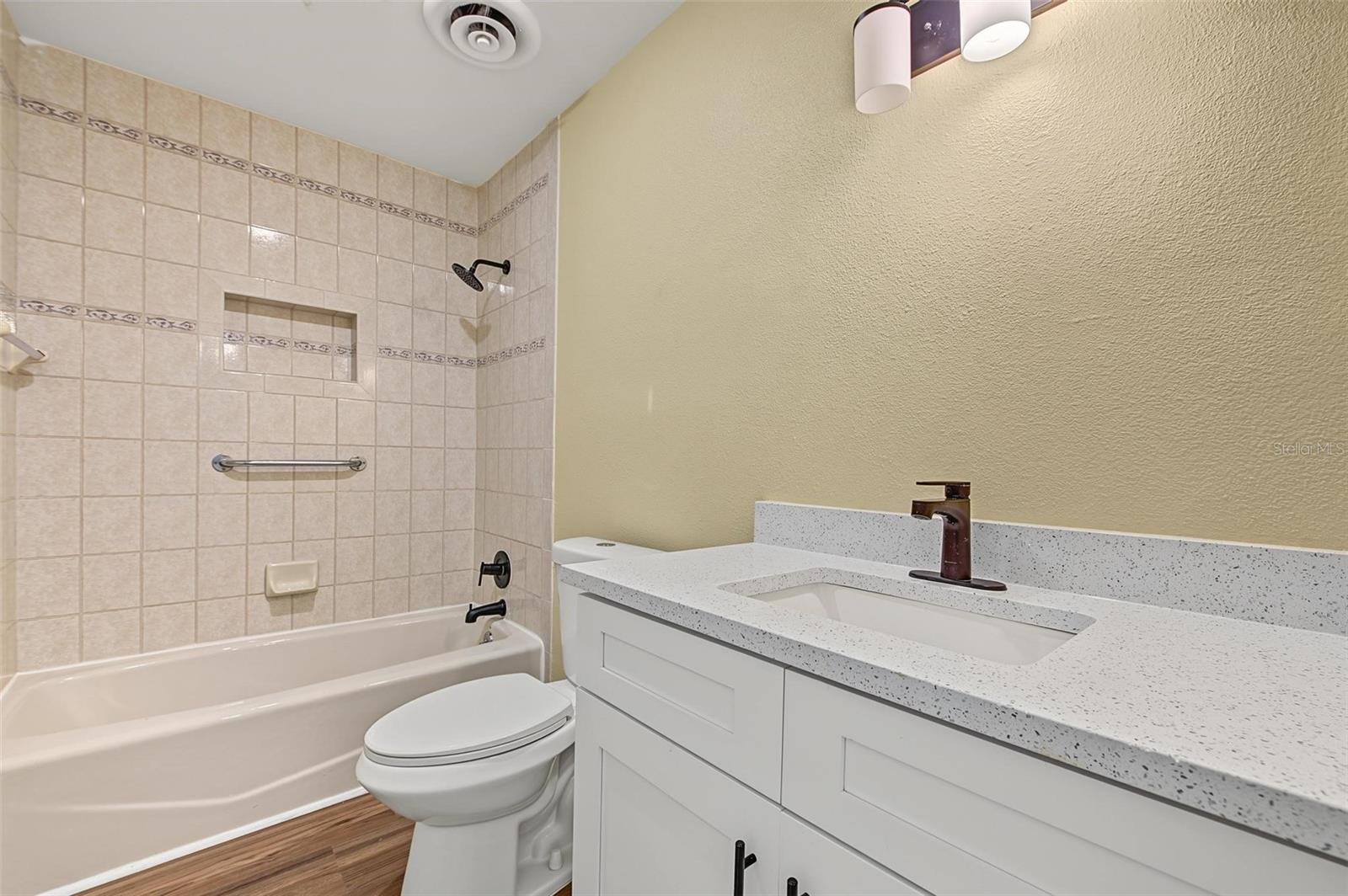 603 INDIANA AVE — photo 22