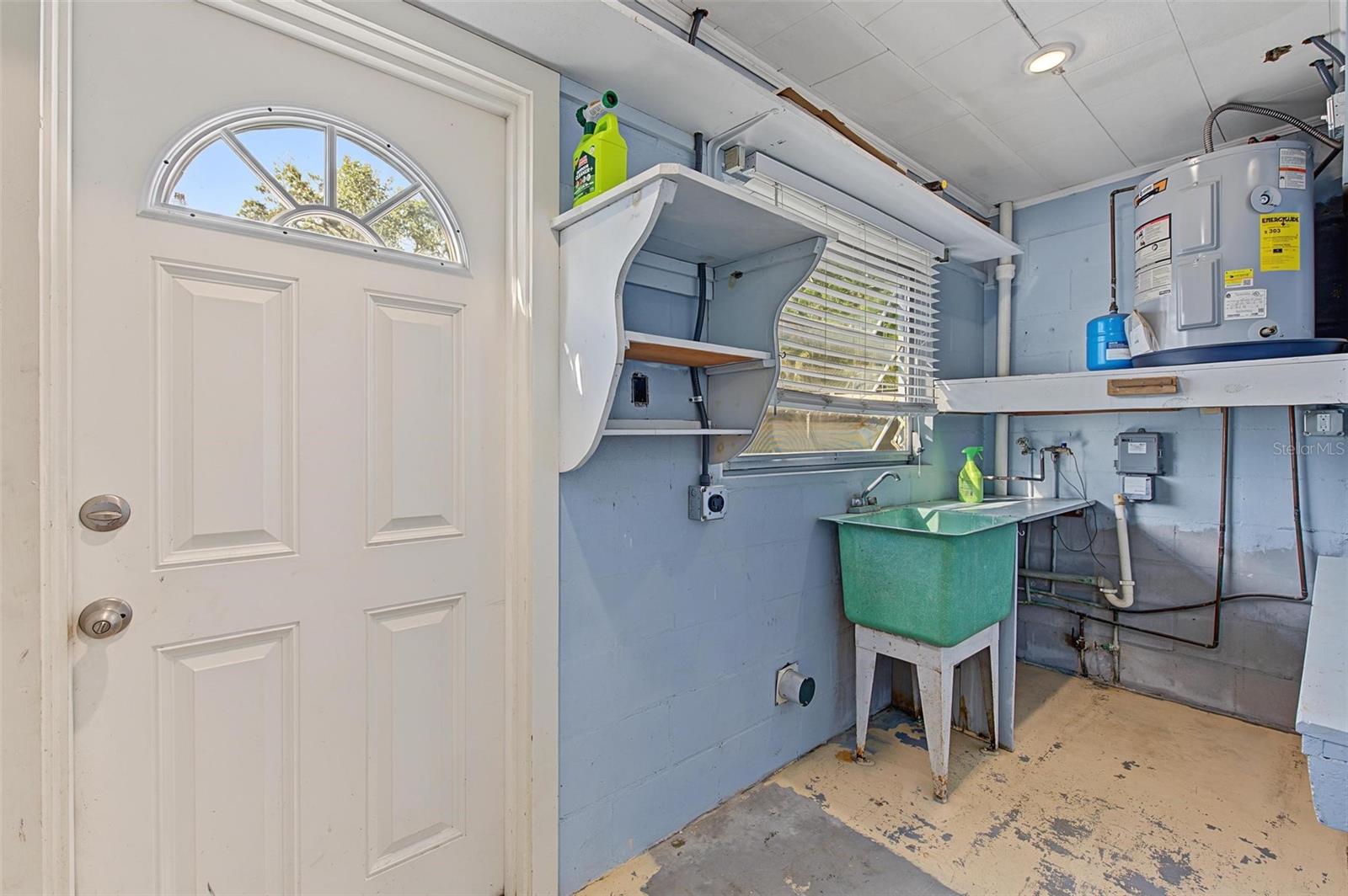 603 INDIANA AVE — photo 15