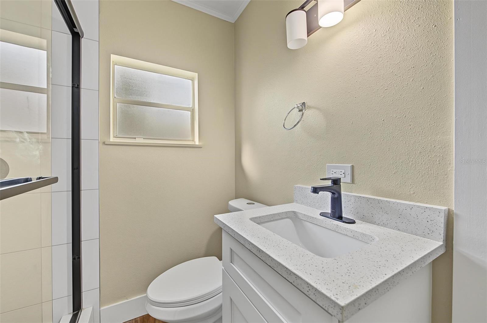 603 INDIANA AVE — photo 17