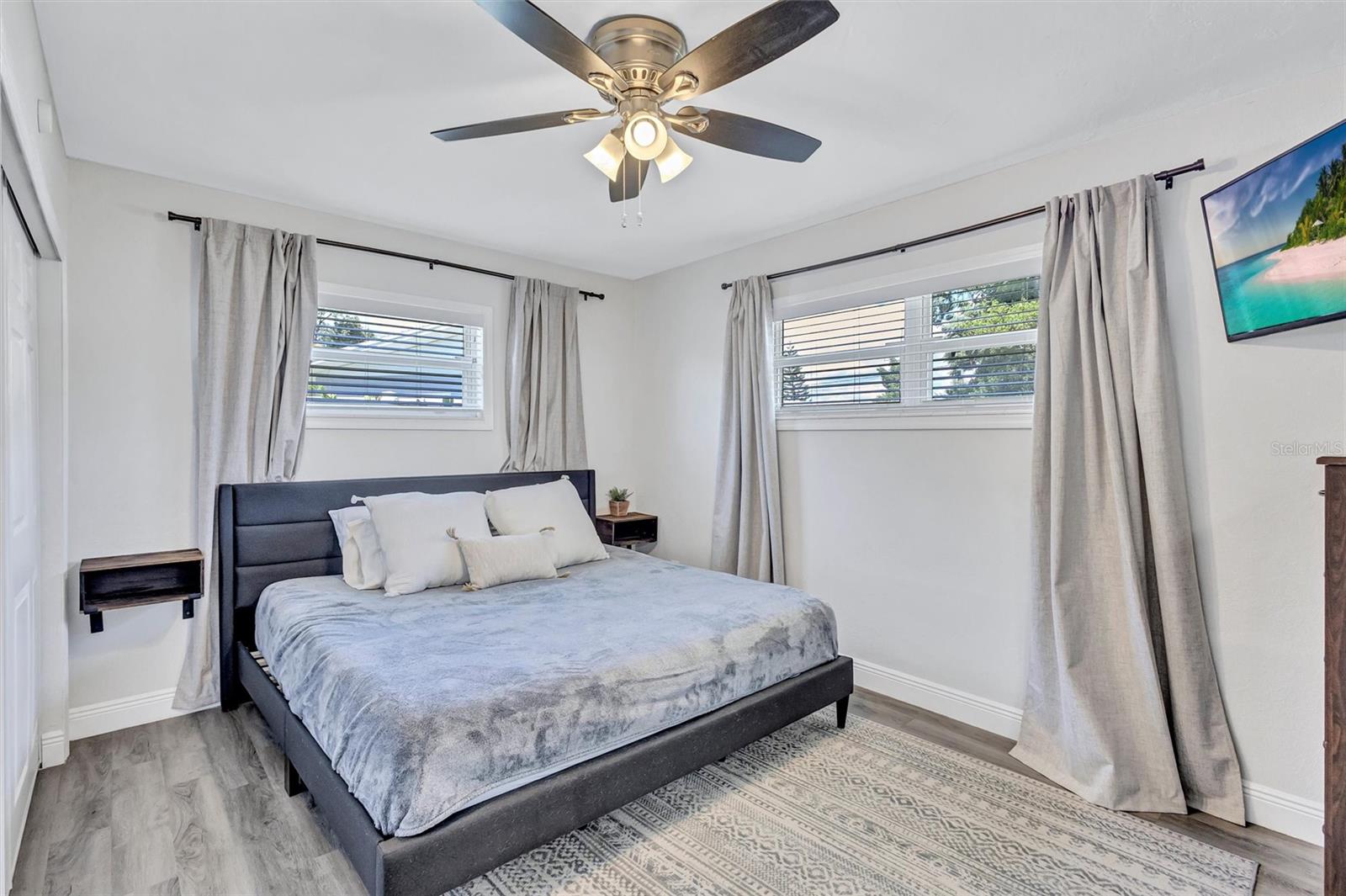 3672 SEAROBIN DR SE — photo 18