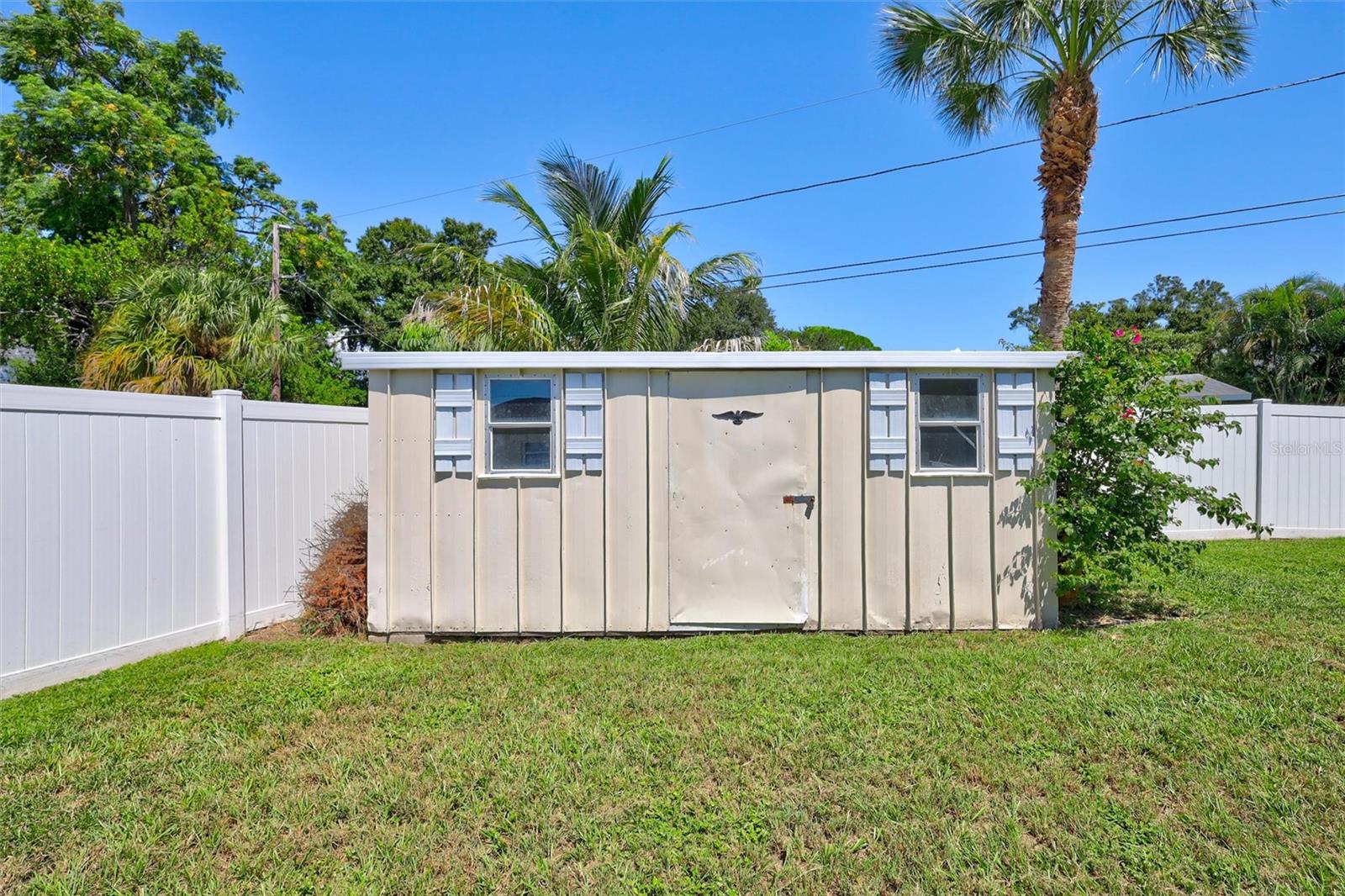 3672 SEAROBIN DR SE — photo 39