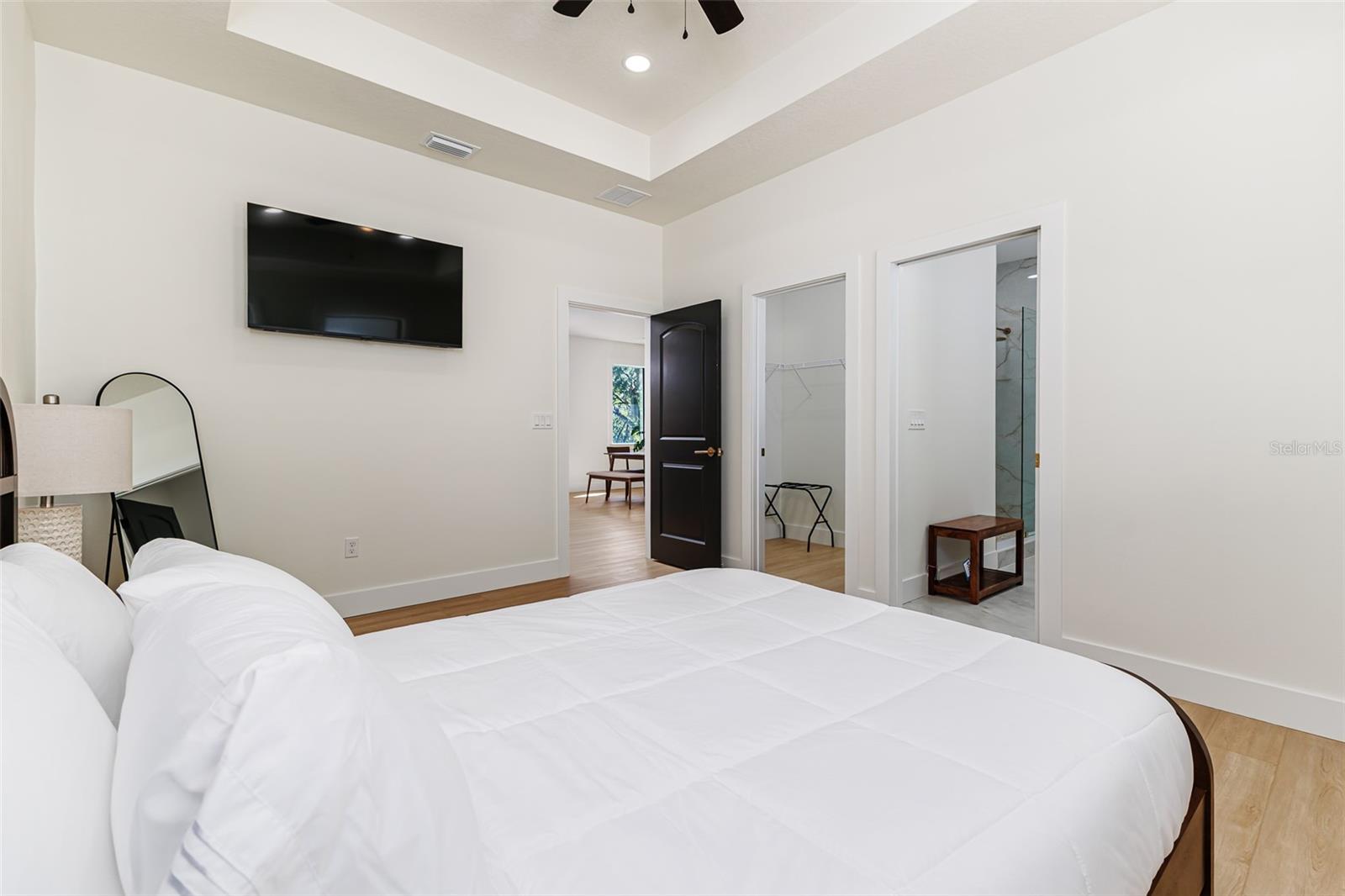 7905 N GREENWOOD AVE — photo 18