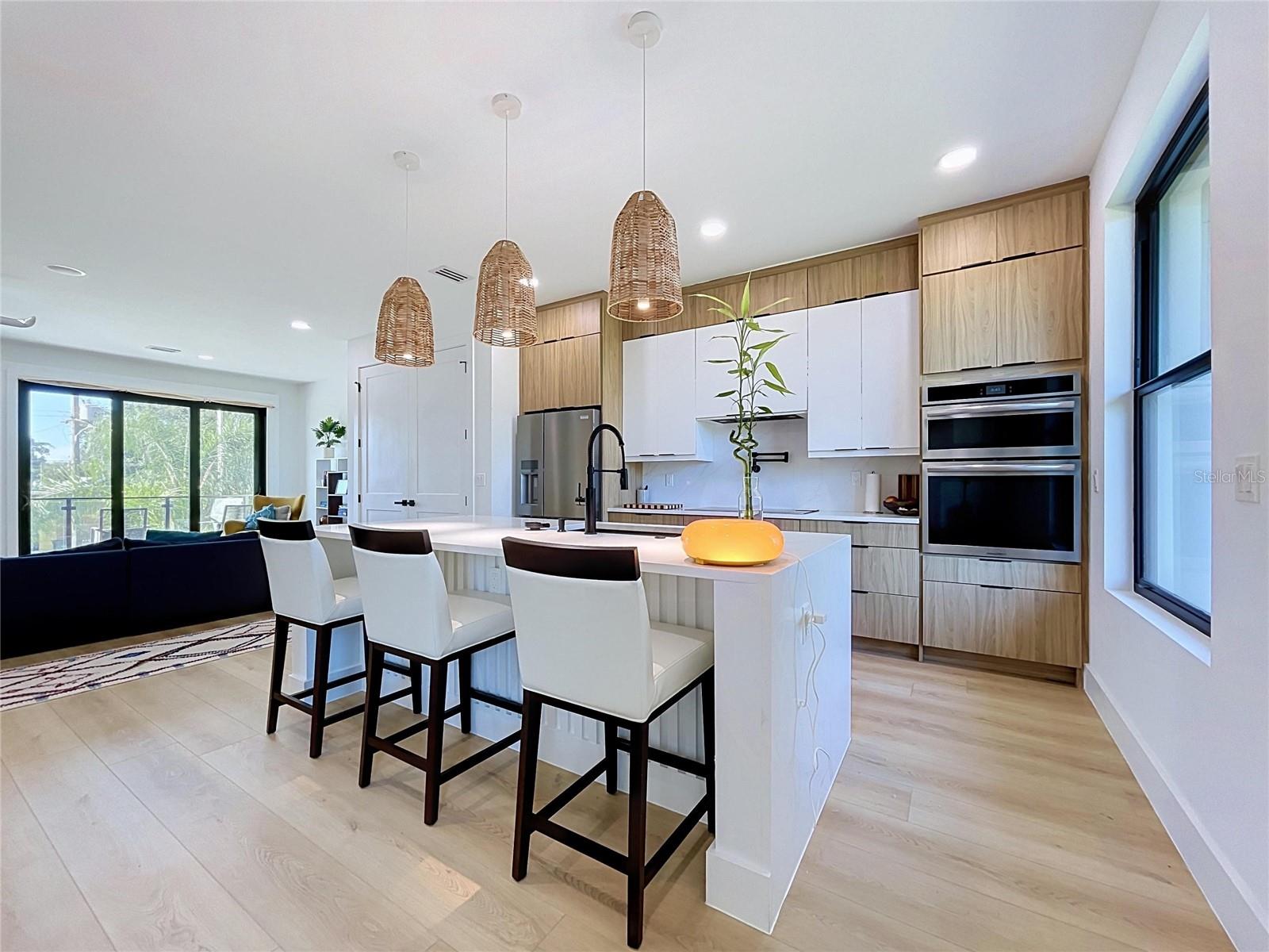 101 W WARREN AVE #3 — photo 9