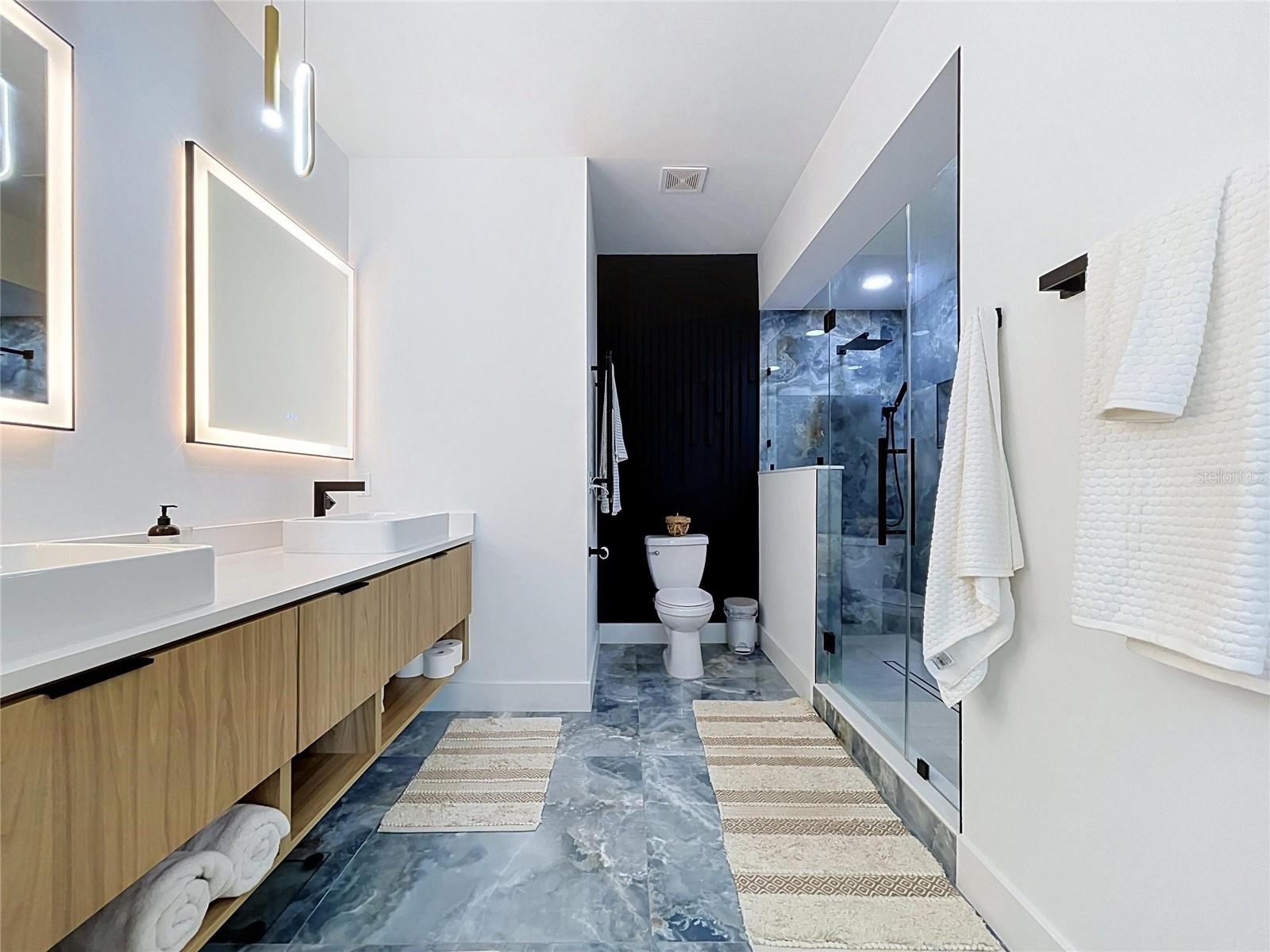 101 W WARREN AVE #3 — photo 27
