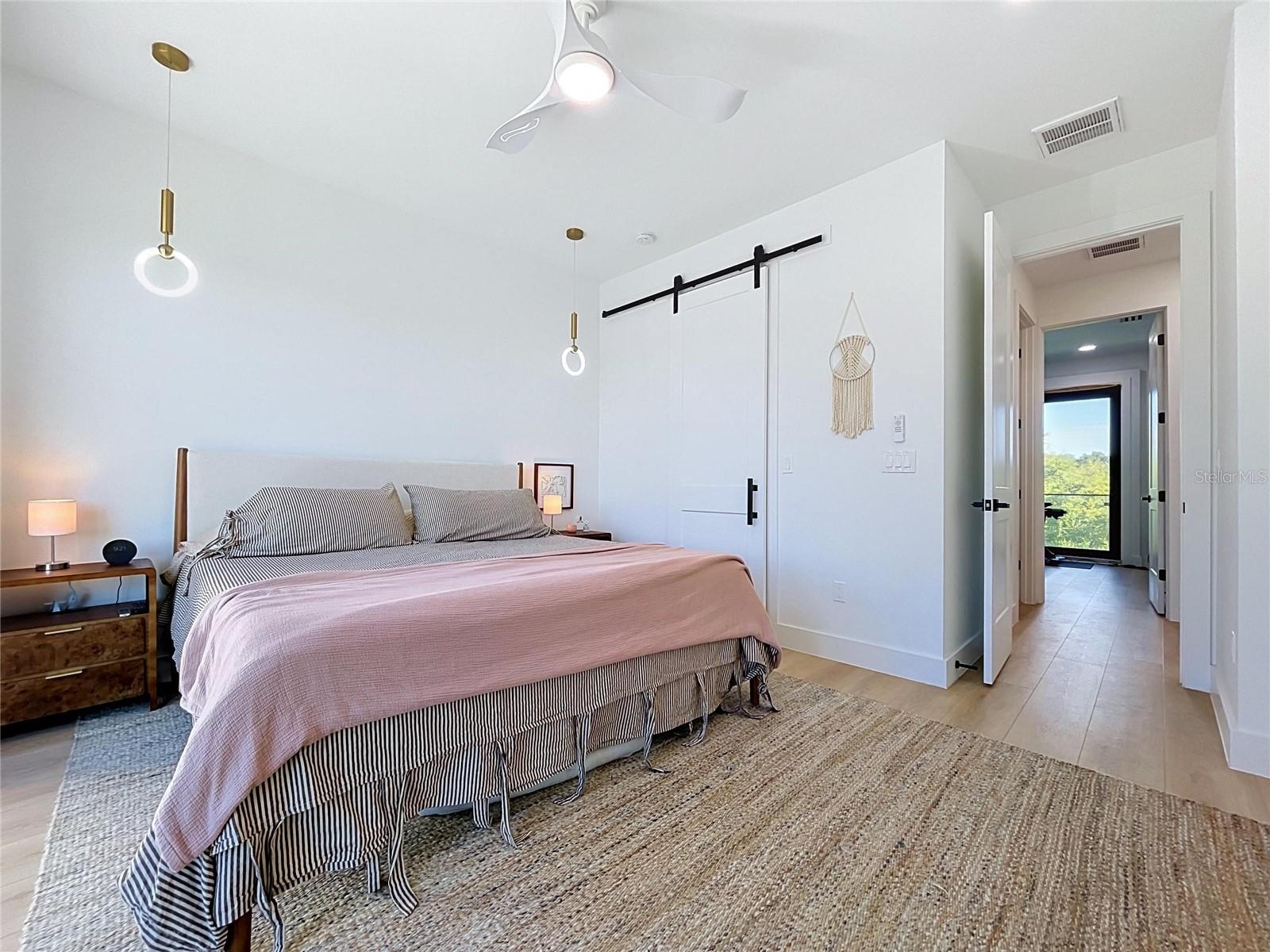 101 W WARREN AVE #3 — photo 20