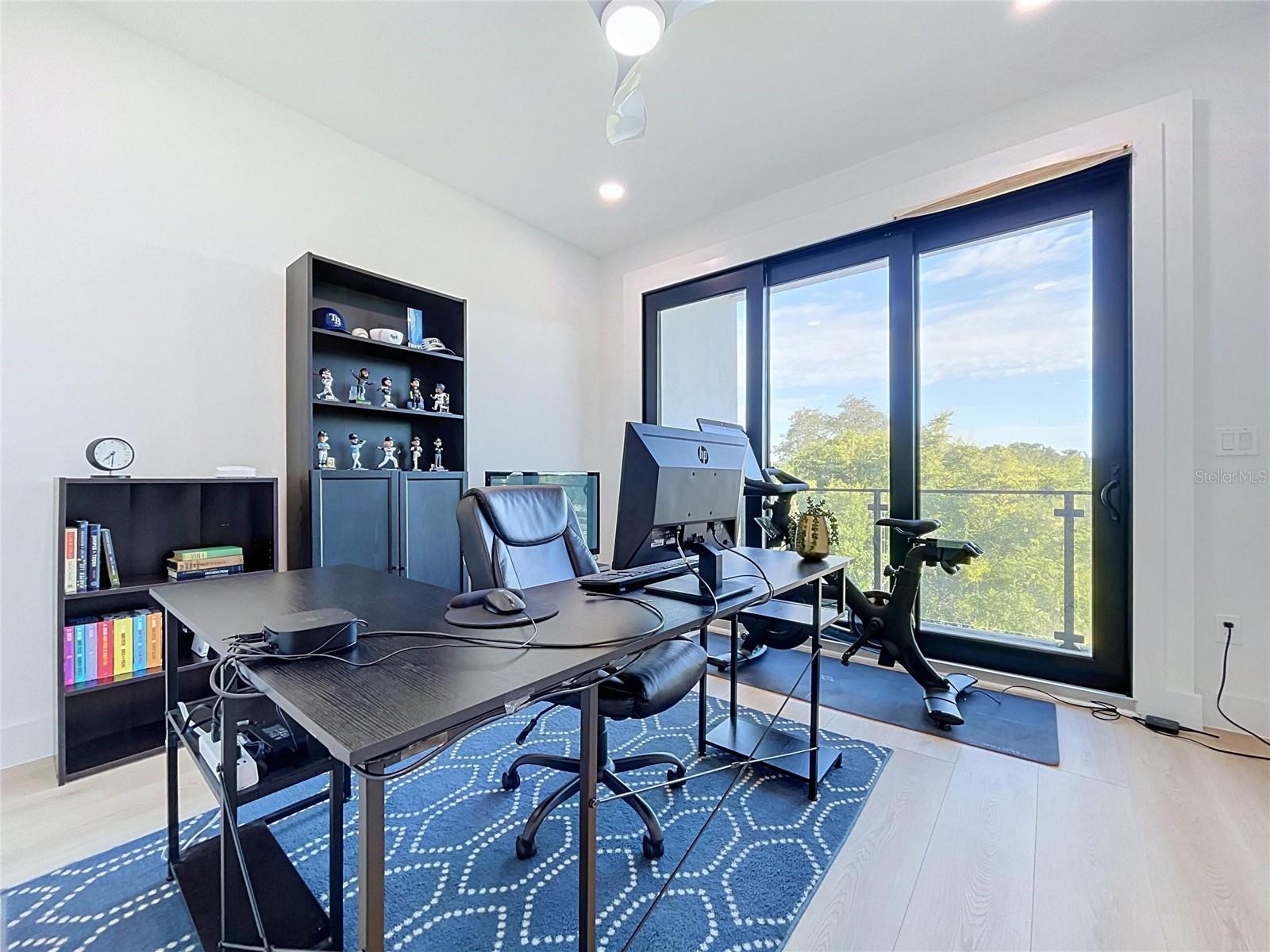 101 W WARREN AVE #3 — photo 40