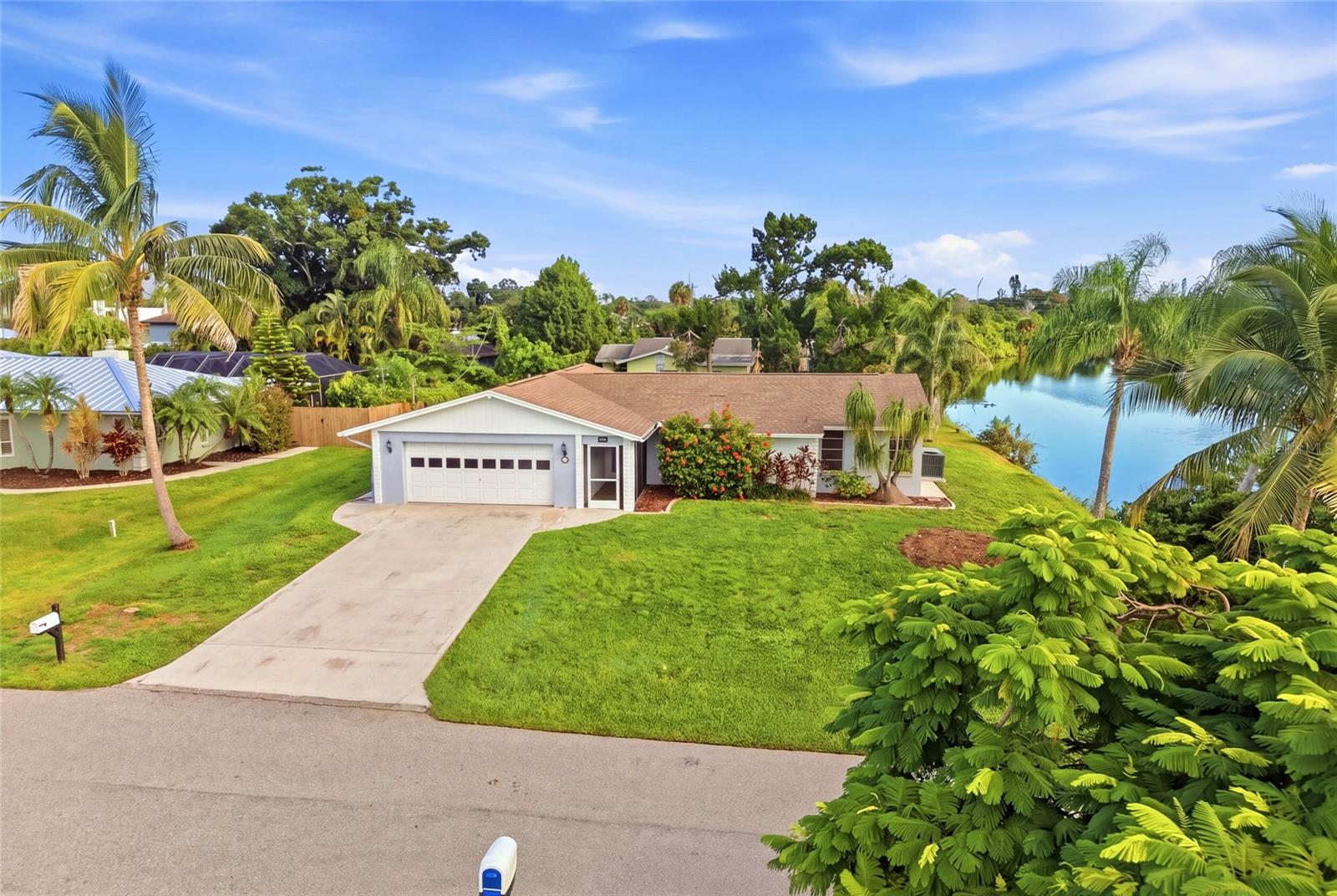 3667 CAROL LN — photo 62