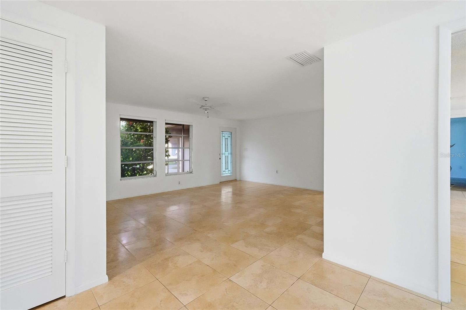 3667 CAROL LN — photo 11