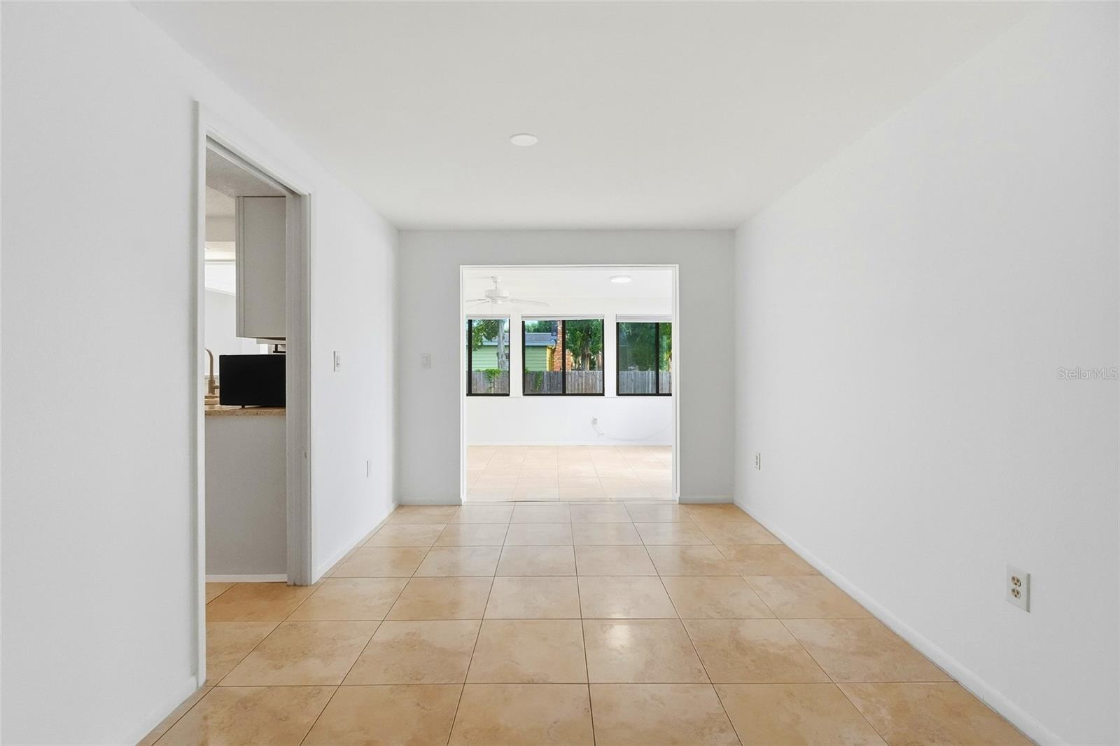 3667 CAROL LN — photo 15