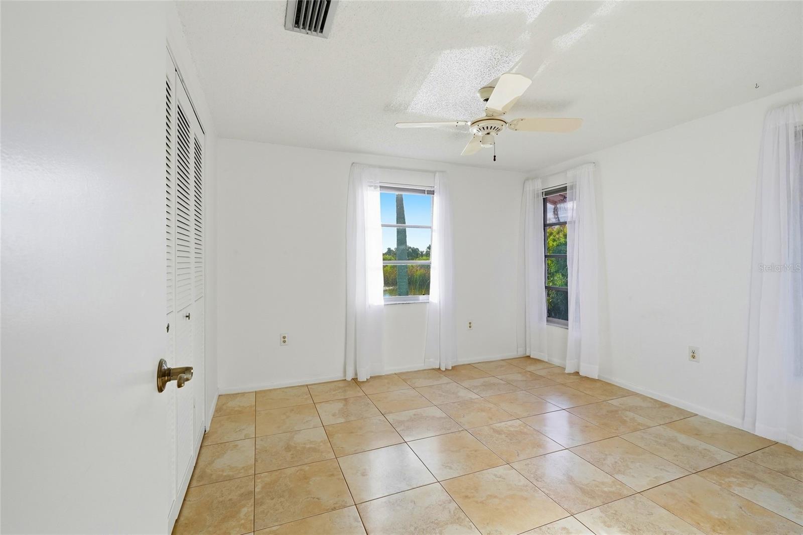 3667 CAROL LN — photo 49
