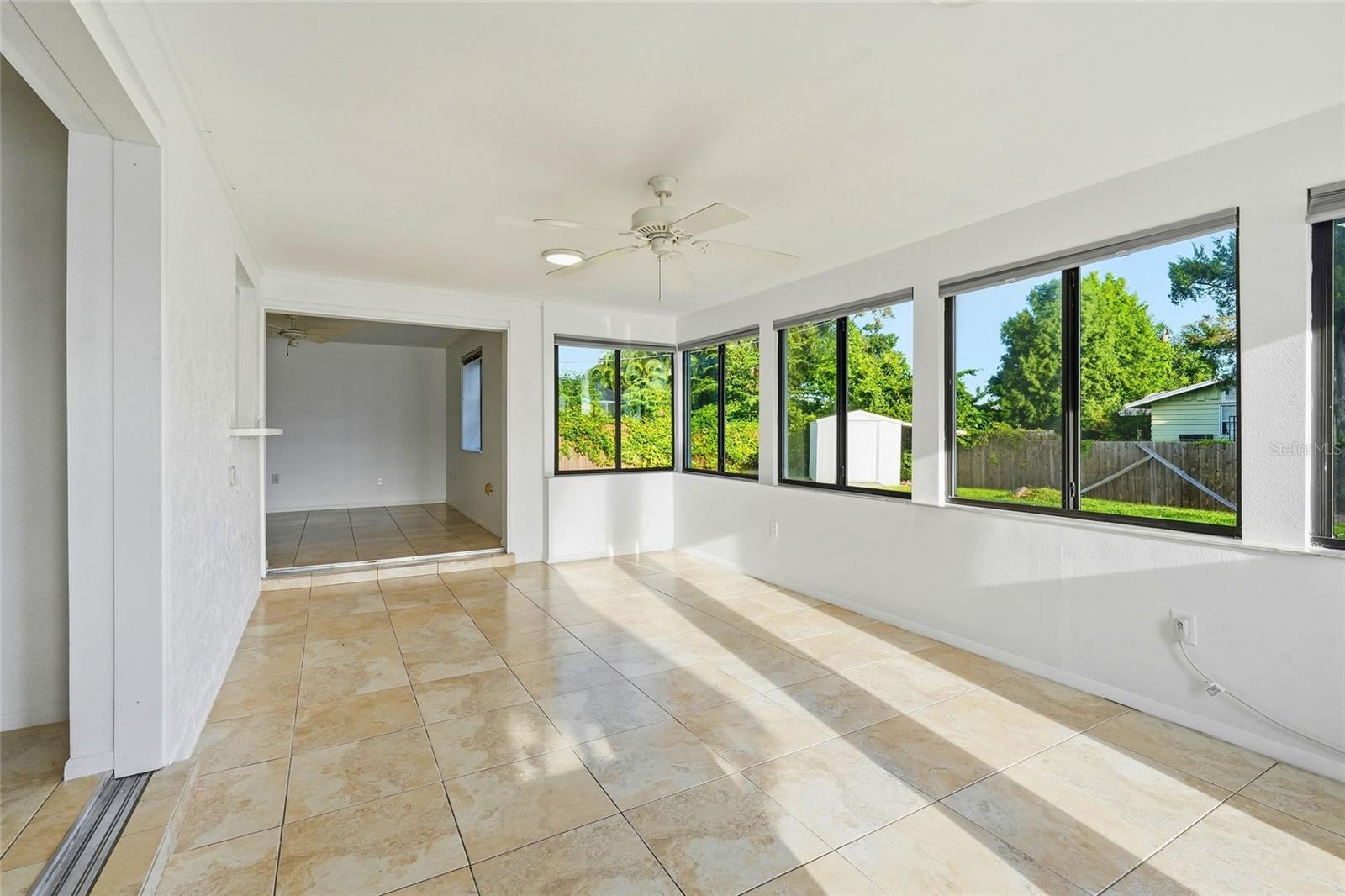3667 CAROL LN — photo 33