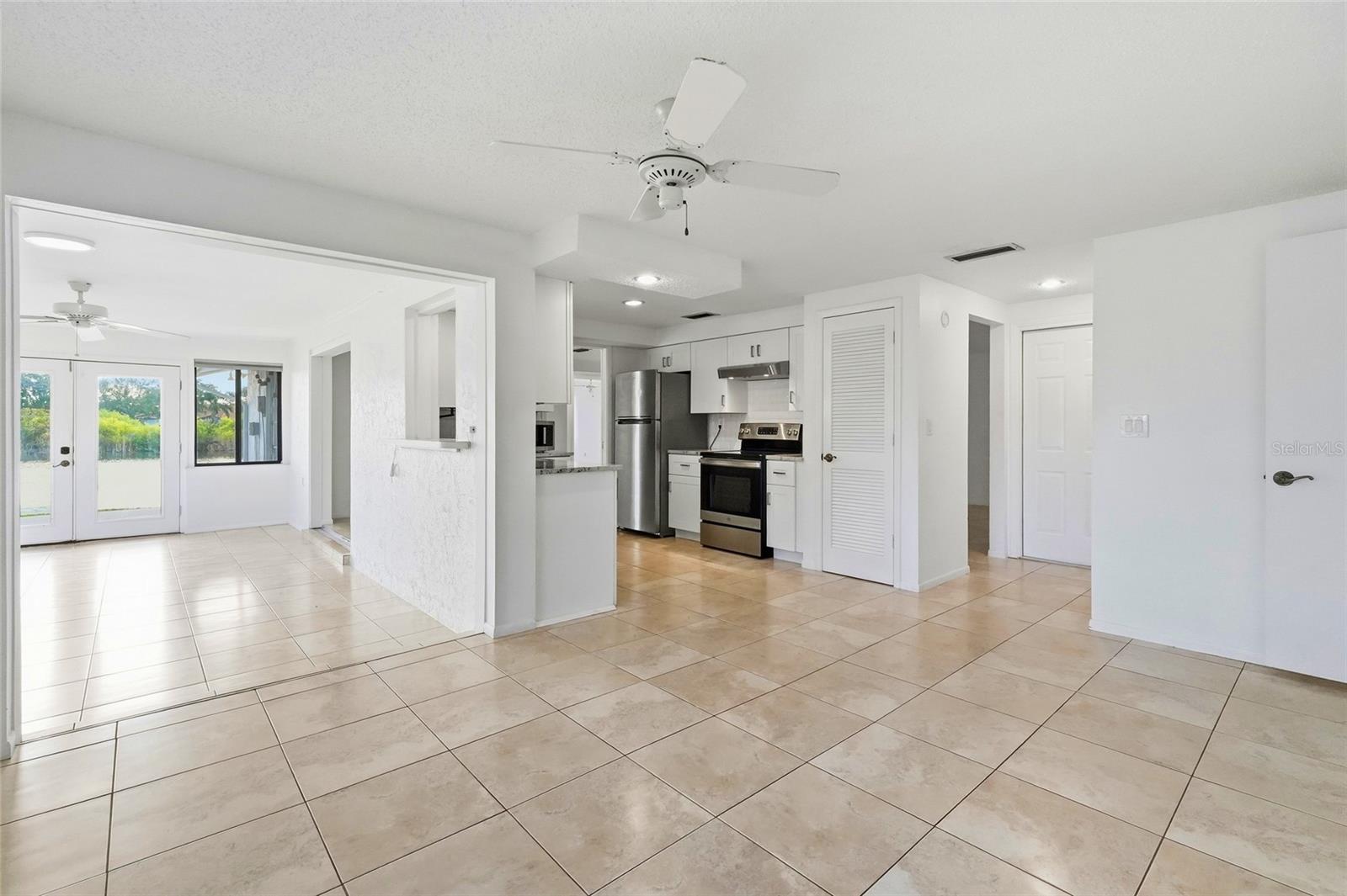 3667 CAROL LN — photo 25