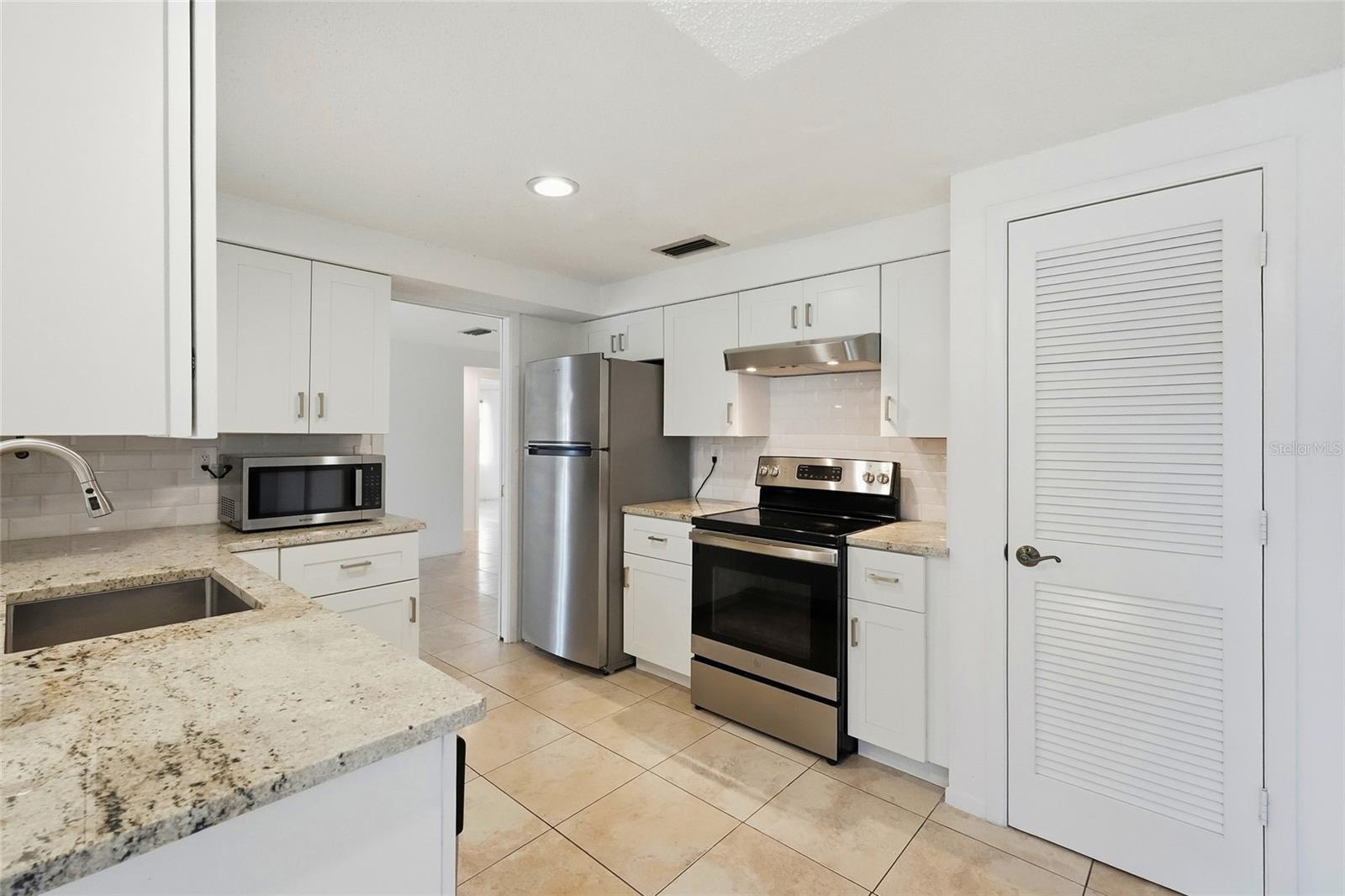 3667 CAROL LN — photo 19