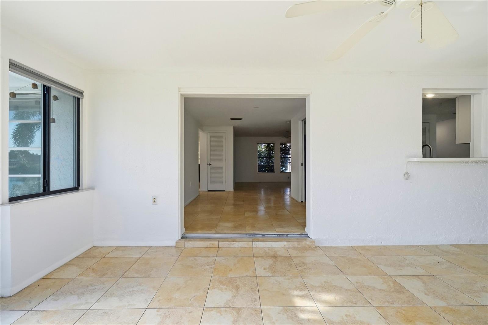 3667 CAROL LN — photo 31