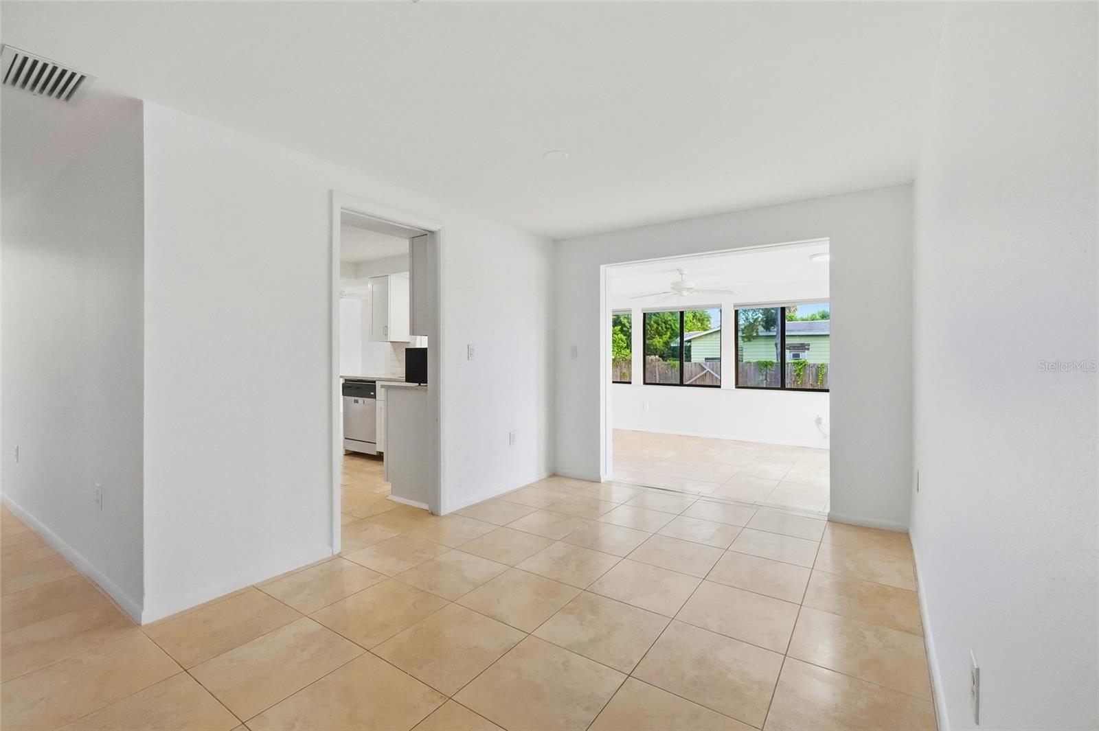 3667 CAROL LN — photo 16