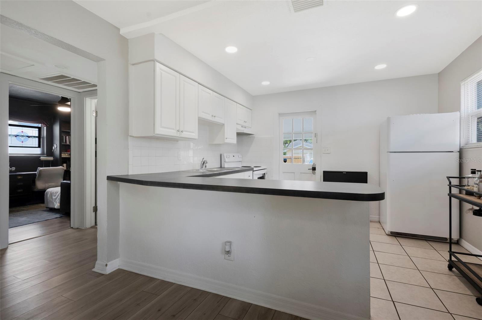 4420 DR MARTIN LUTHER KING JR ST N — photo 8