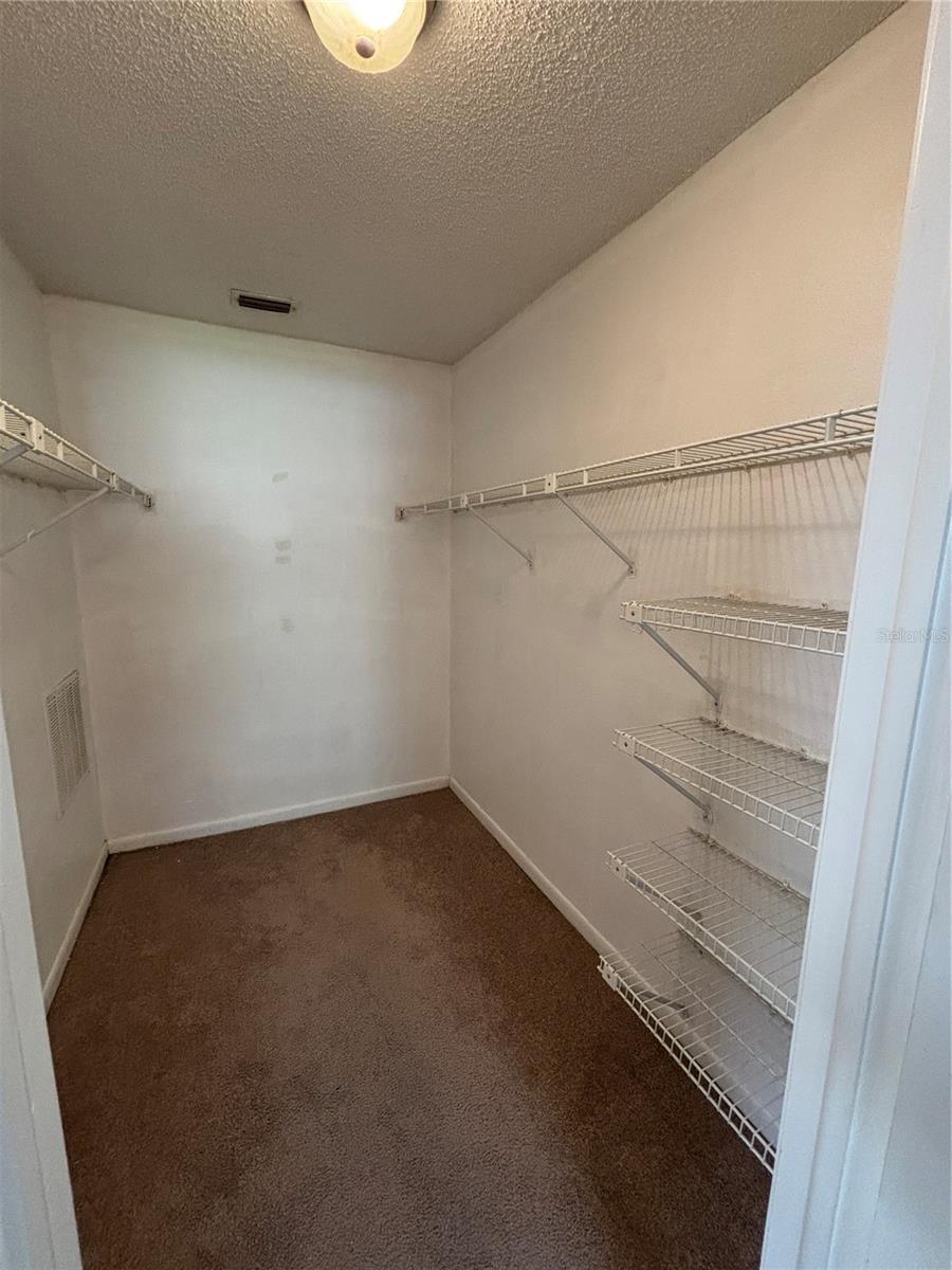 1761 LAKEVIEW VILLAGE DR — photo 15