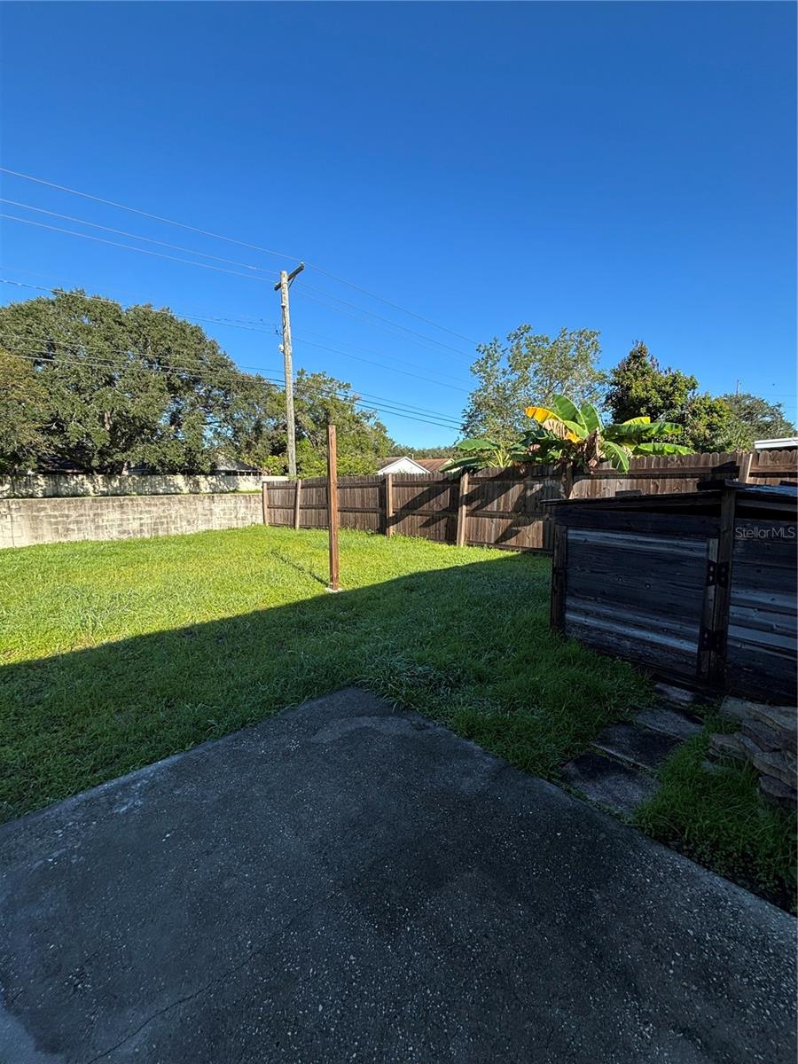 1761 LAKEVIEW VILLAGE DR — photo 34