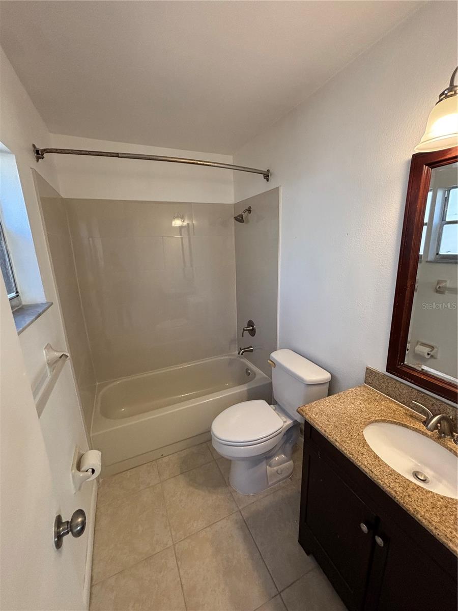 1761 LAKEVIEW VILLAGE DR — photo 18
