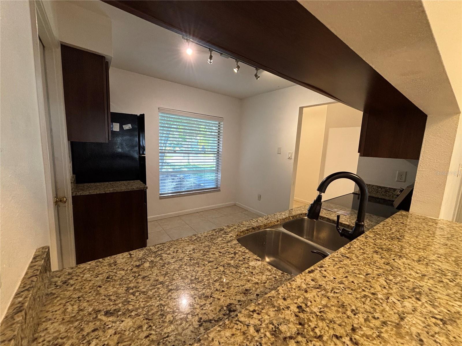 1761 LAKEVIEW VILLAGE DR — photo 7