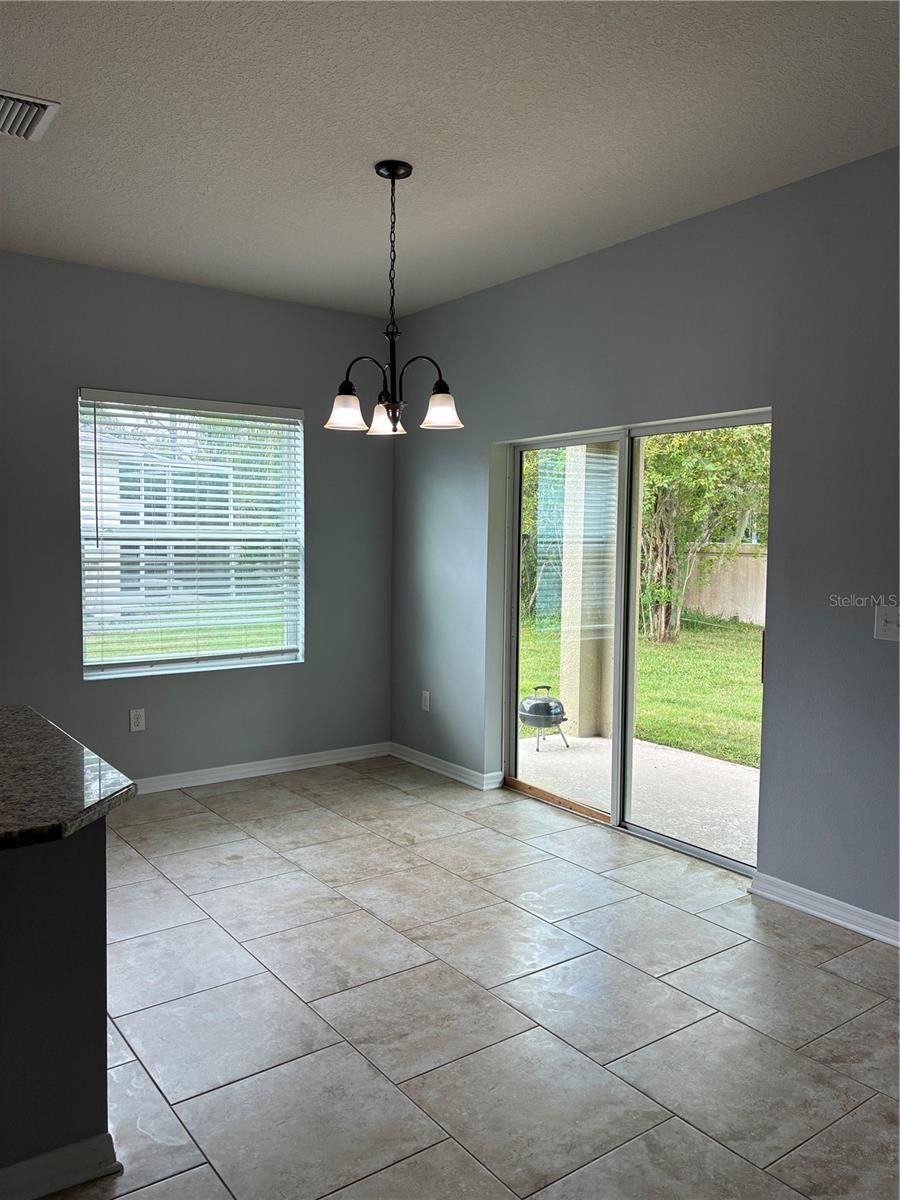 2319 NESSLEWOOD DR — photo 8