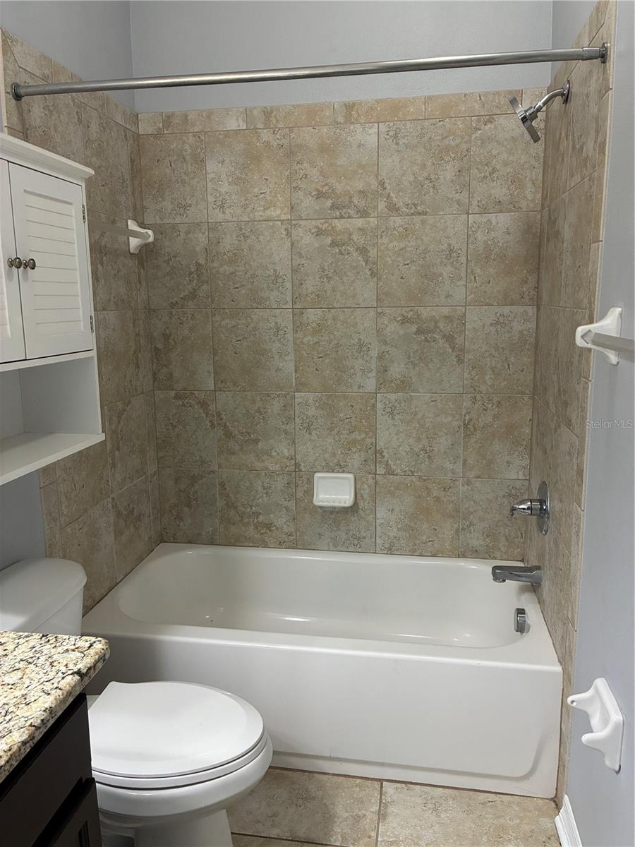 2319 NESSLEWOOD DR — photo 12